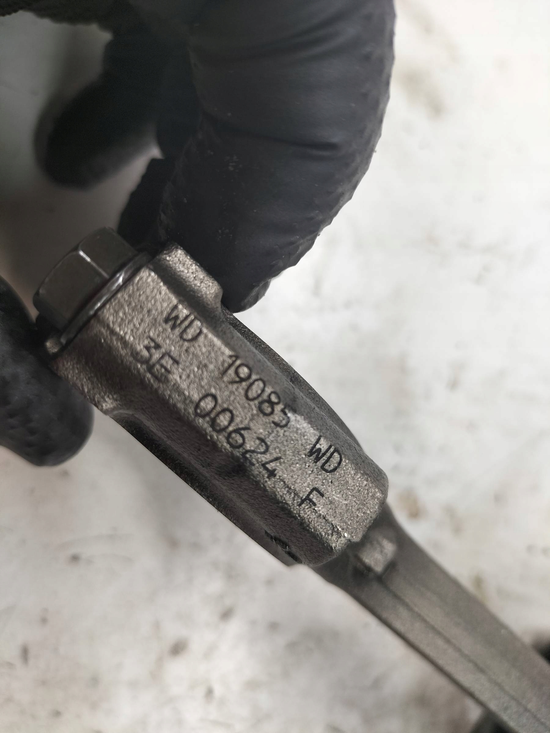 piston connecting rod 1.6 SCE Dacia Duster II (2017-2024)