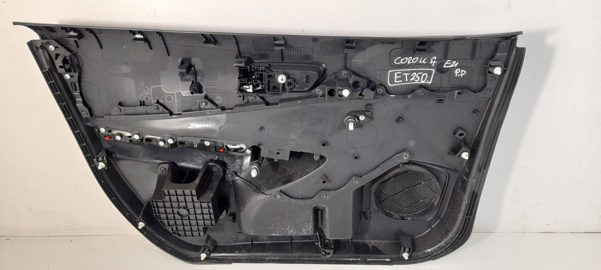 Toyota Corolla E21 side door front right 67611X1G01 (ET250)