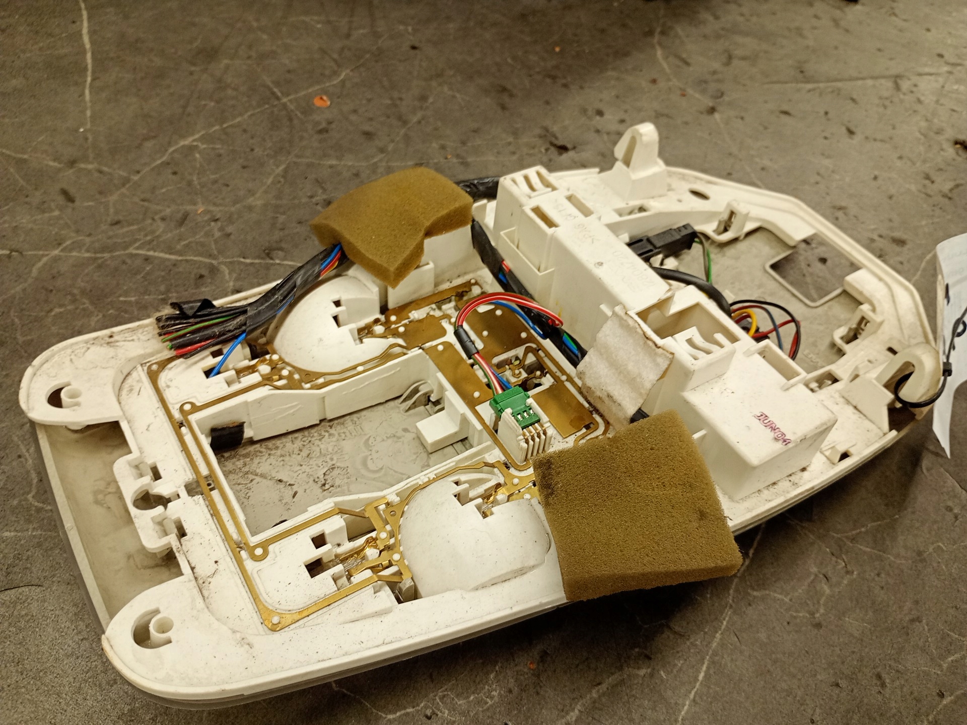 12804720 лампочка Освещение Кузова SAAB 9-3 04r