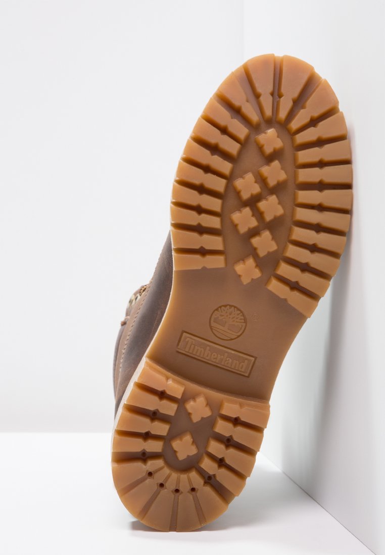 135 # TIMBERLAND # HERITAGE 6 IN NUBUK MĘSKIE 50 Kod producenta TB027097214