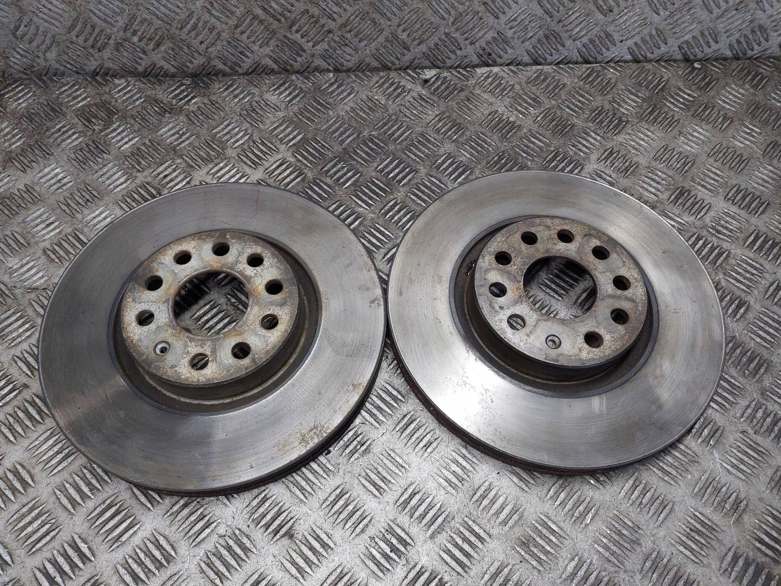 discs brake front + plates + calipers VOLKSWAGEN PASSAT B8 LIFT