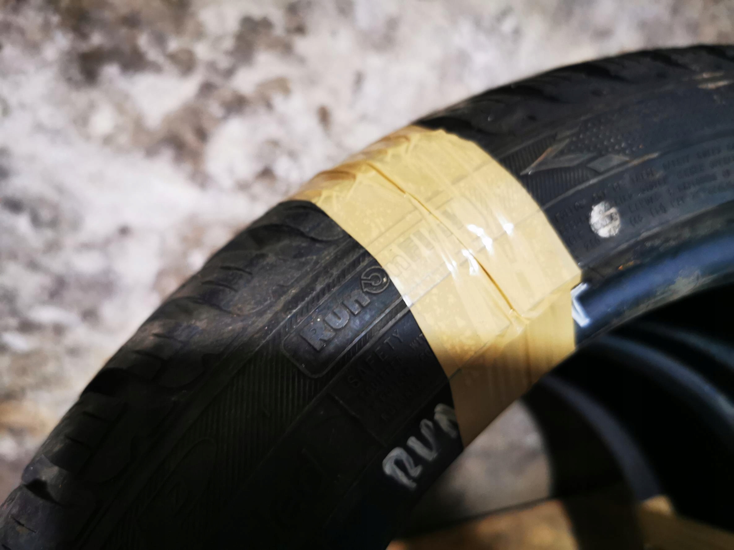 tyres winter GOODYEAR EAGLE ULTRA GRIP 245/40 R18 97V RUN FLAT EXTRA LOAD