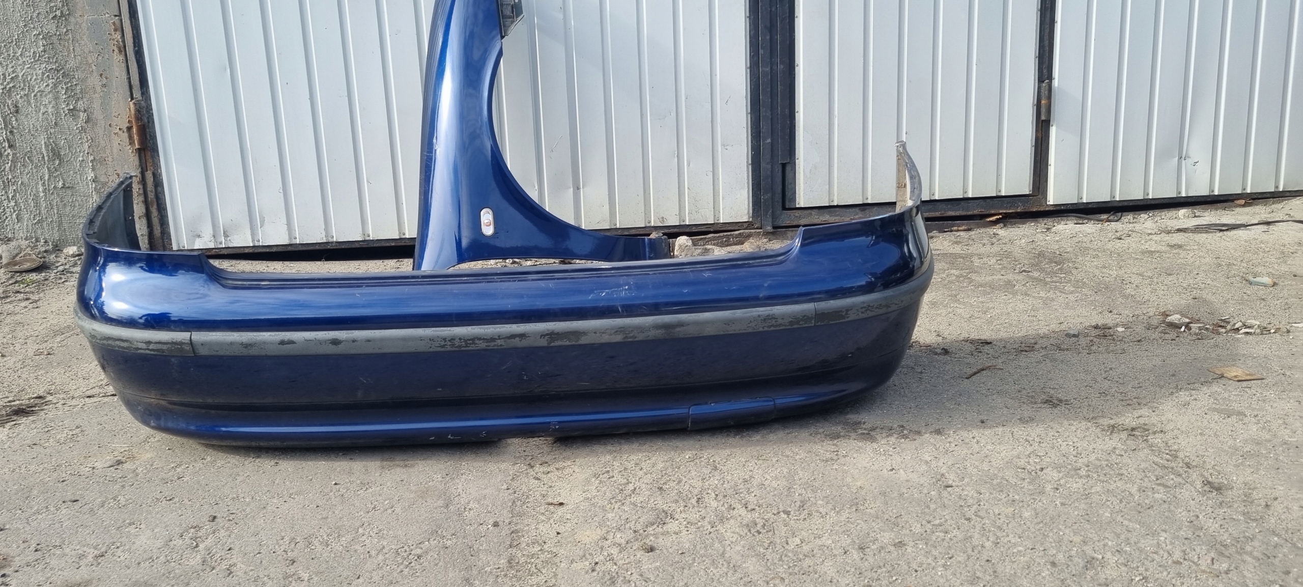 Seat Toledo II zderzak tył 99-05r