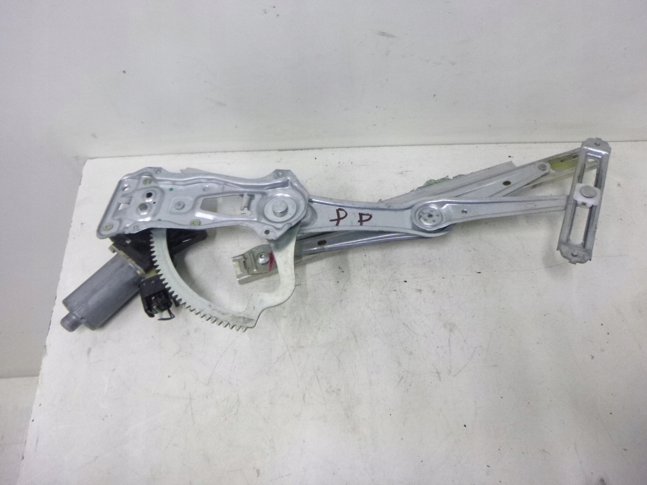 MÉCANISME VITRE AVANT DROITE MERCEDES W210 2000R.