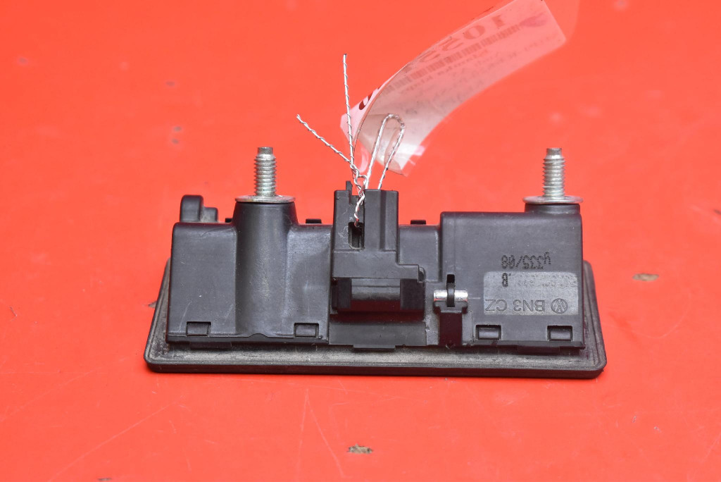 handle button bonnet rear part 5N0827566B AUDI A5 8T COUPE 07-11