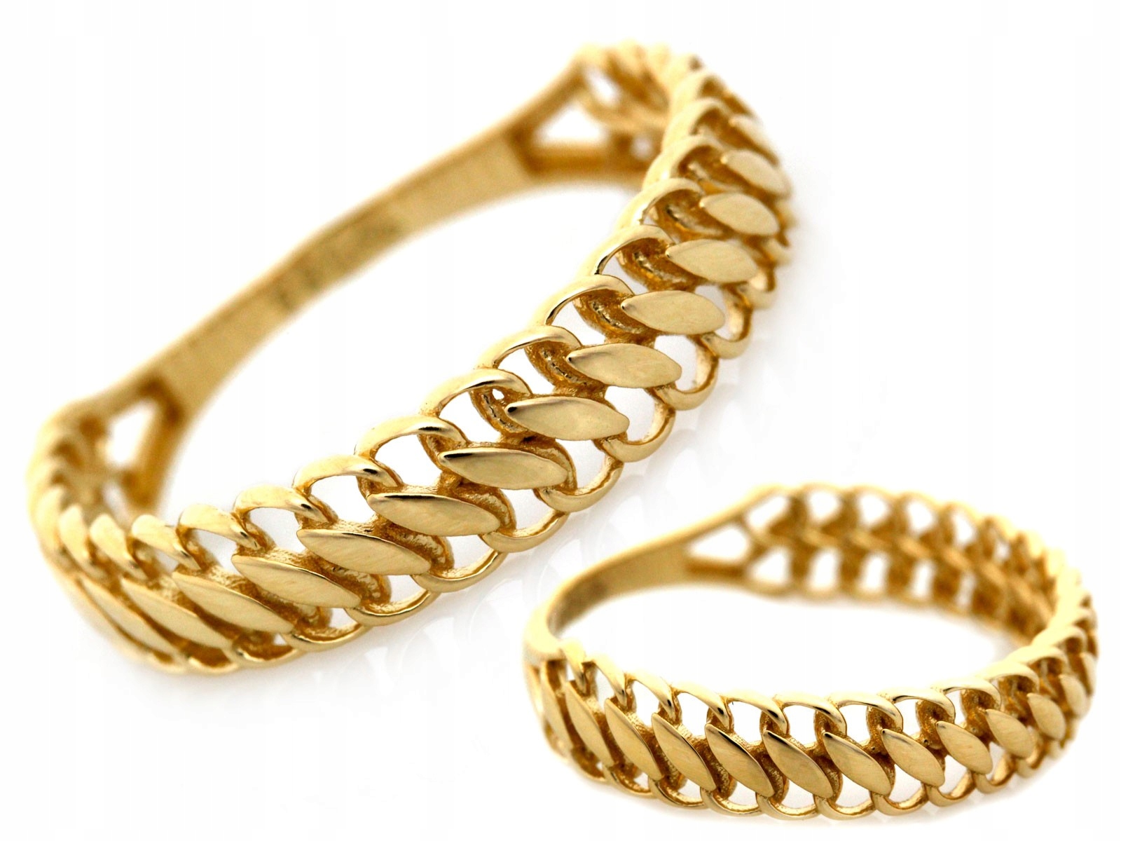 Zlatý prstýnek 585 je módní a efektní