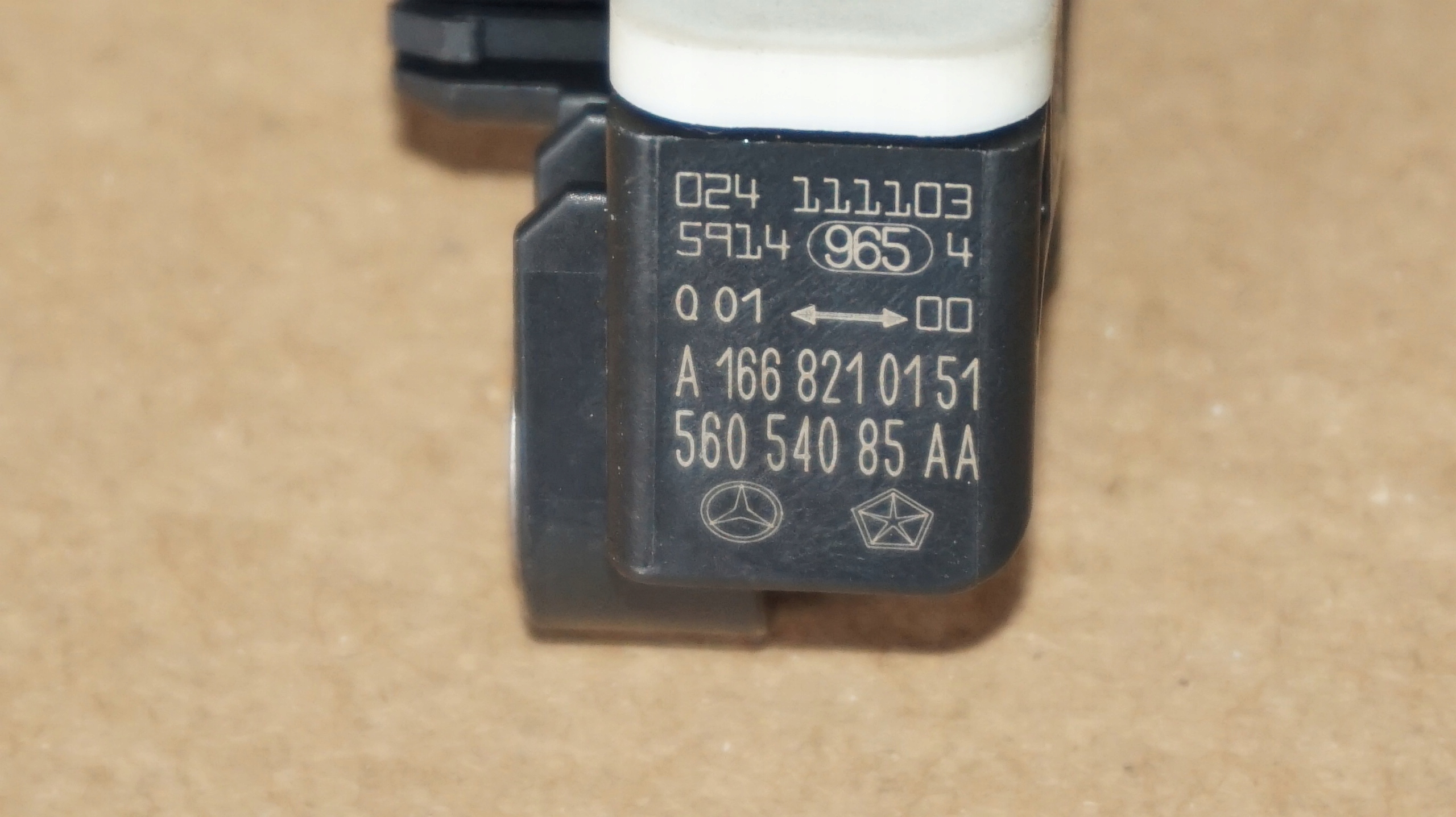 Crashsensor Drucksensor ML W166 63 AMG 2012 A1668210151 Q01