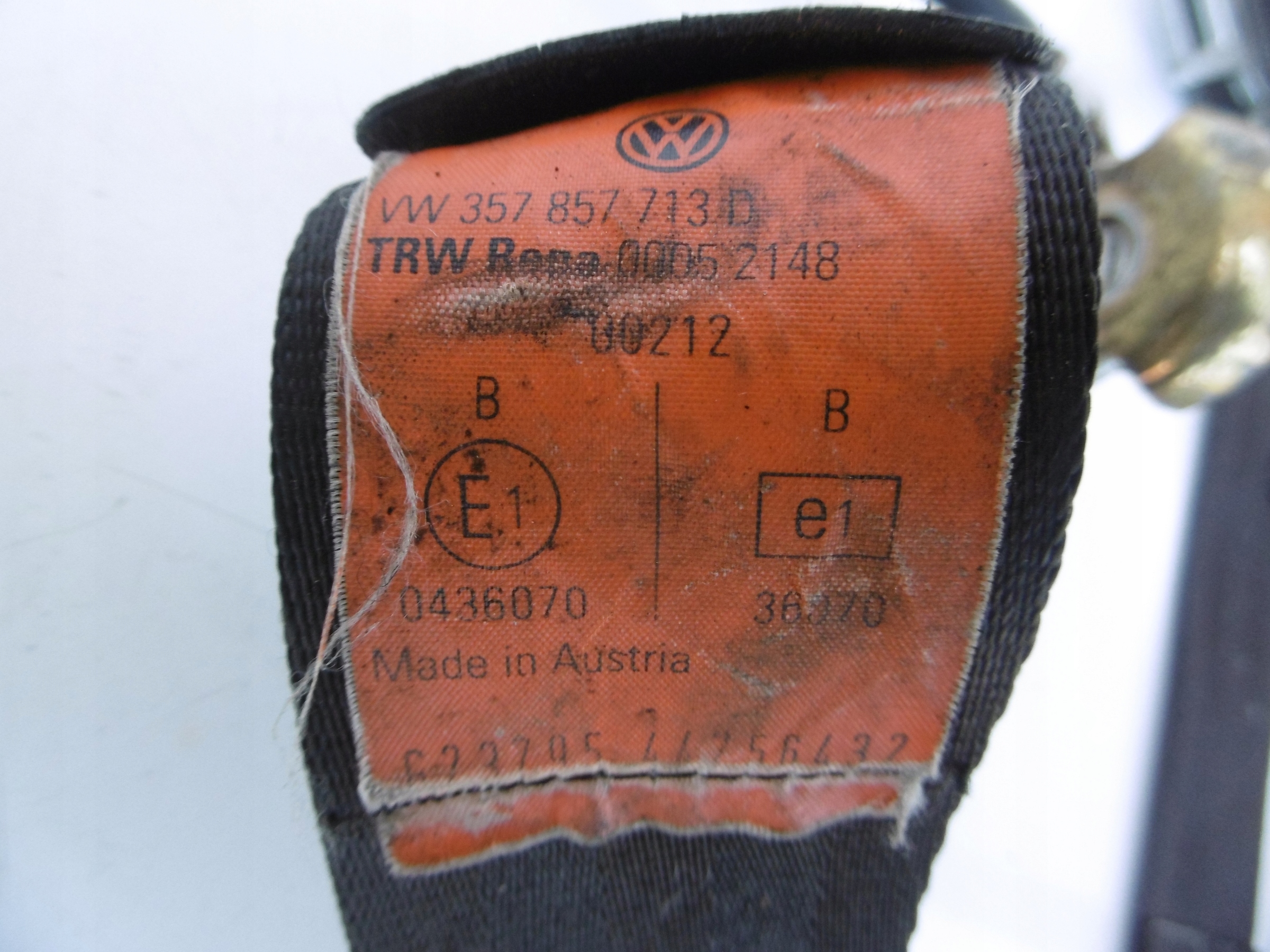 Ceinture de sécurité avant Fixation arbre ceintures sécurité Arrière VW PASSAT B4