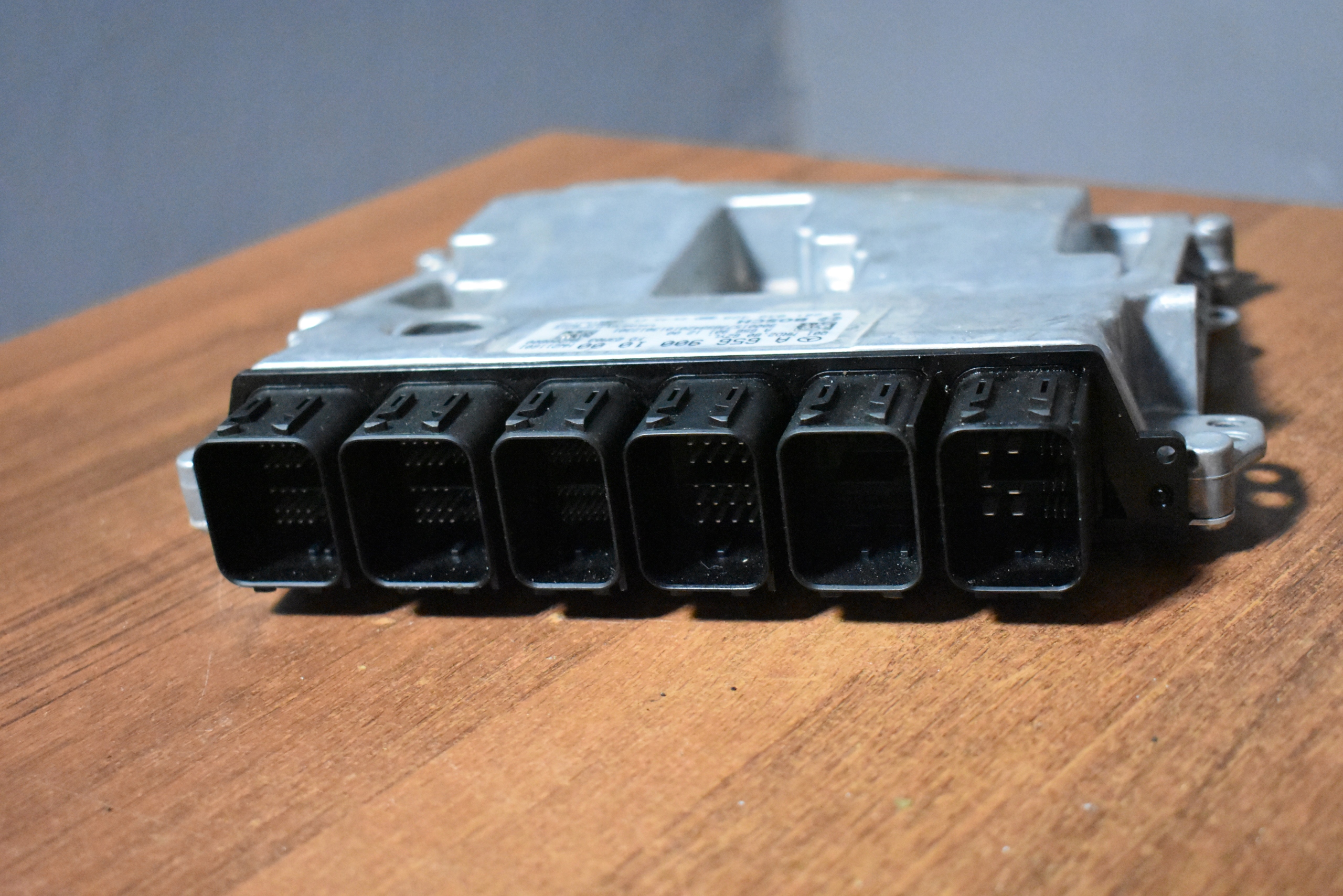IDEALNY control unit ECU of the engine MERCEDES FD23M03 1
