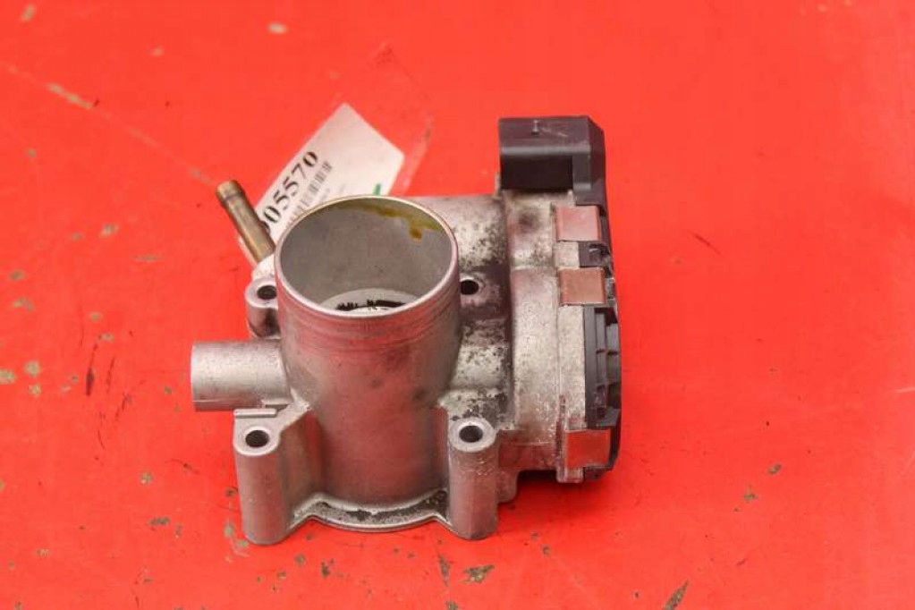 Valvola a farfalla 030133062A SEAT IBIZA 2 II 1.4 8V 60 KM 96-02
