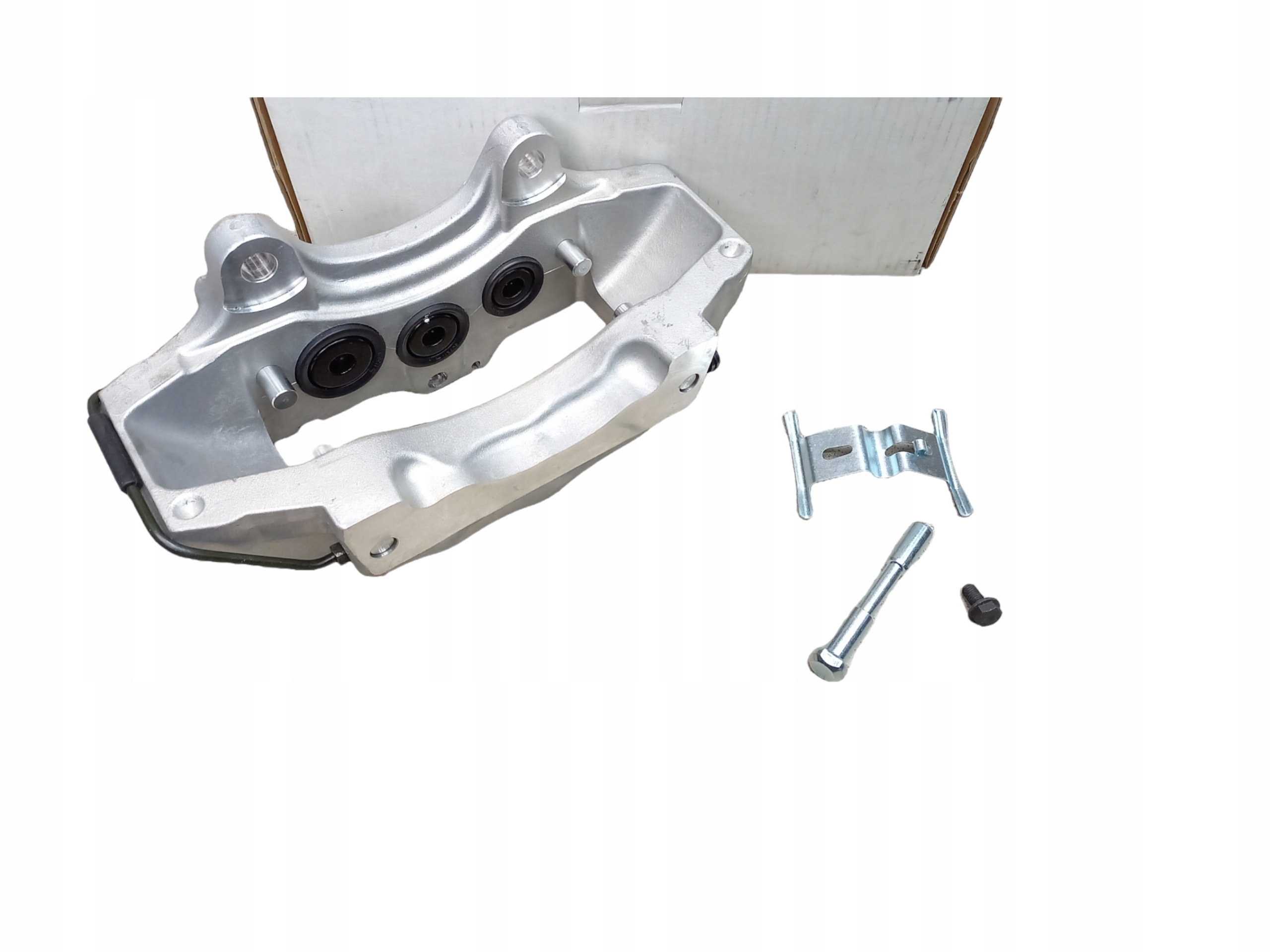 DC83333 - Тормозной суппорт передний правый AUDI Q7 VW TOUAREG