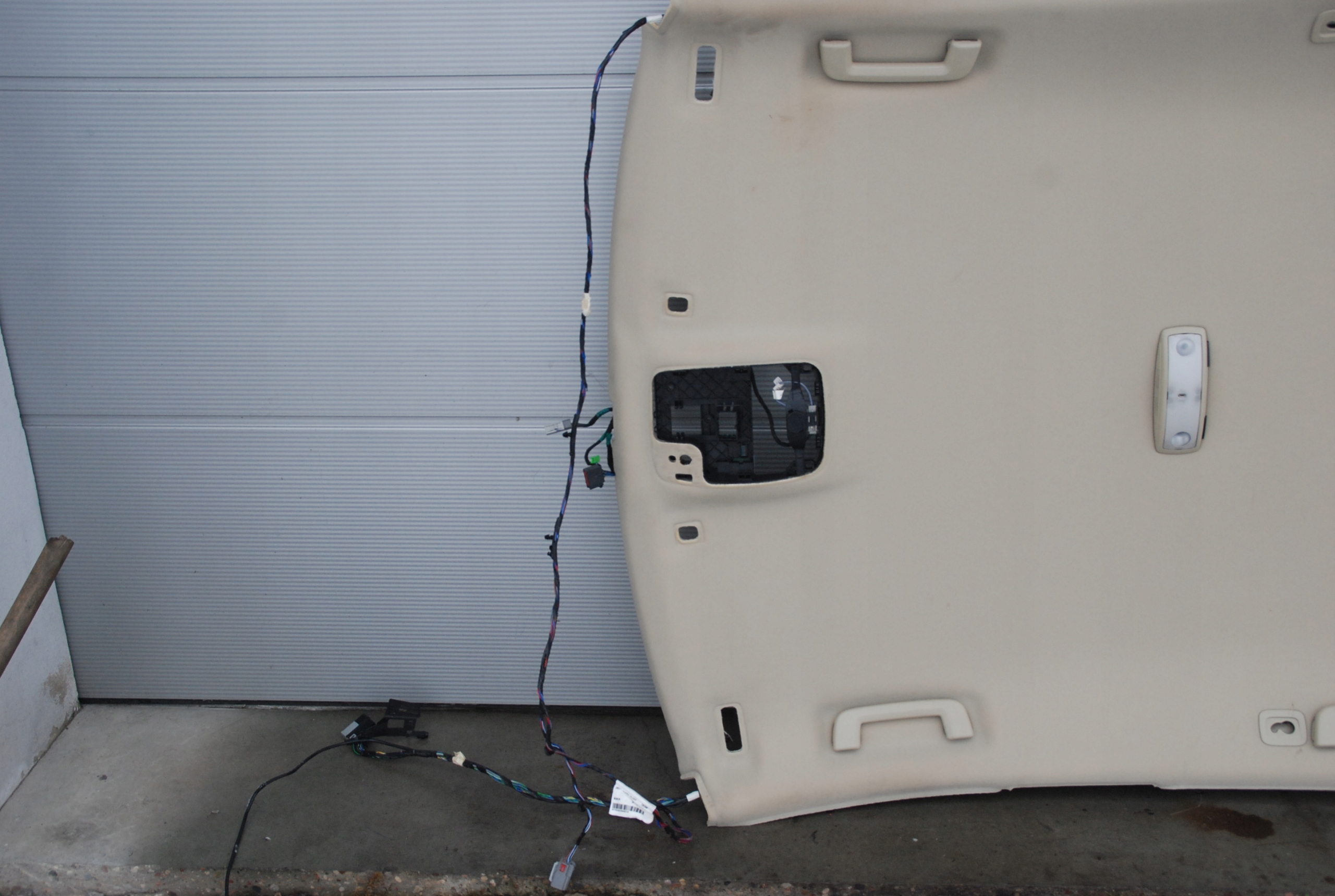 VOLVO XC60 PODSUFITKA 08-13R BEŻOWA Typ samochodu Samochody osobowe