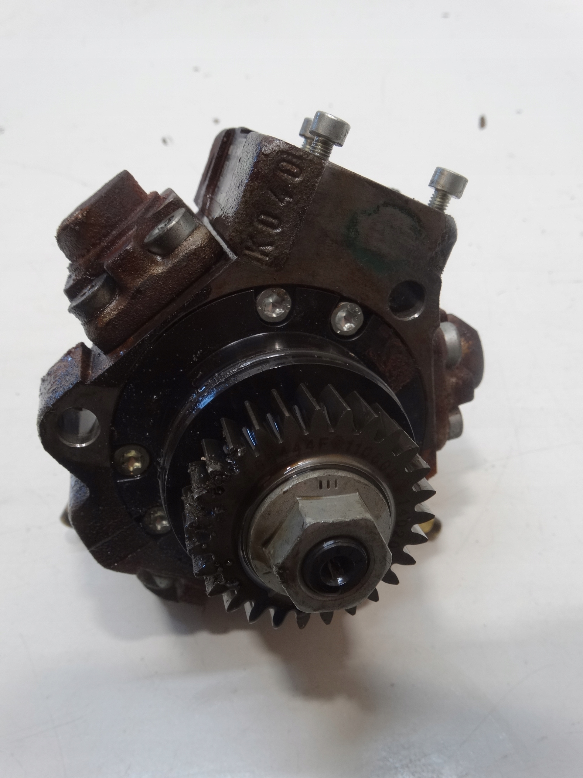 injection pump RENAULT LAGUNA III 8200690744