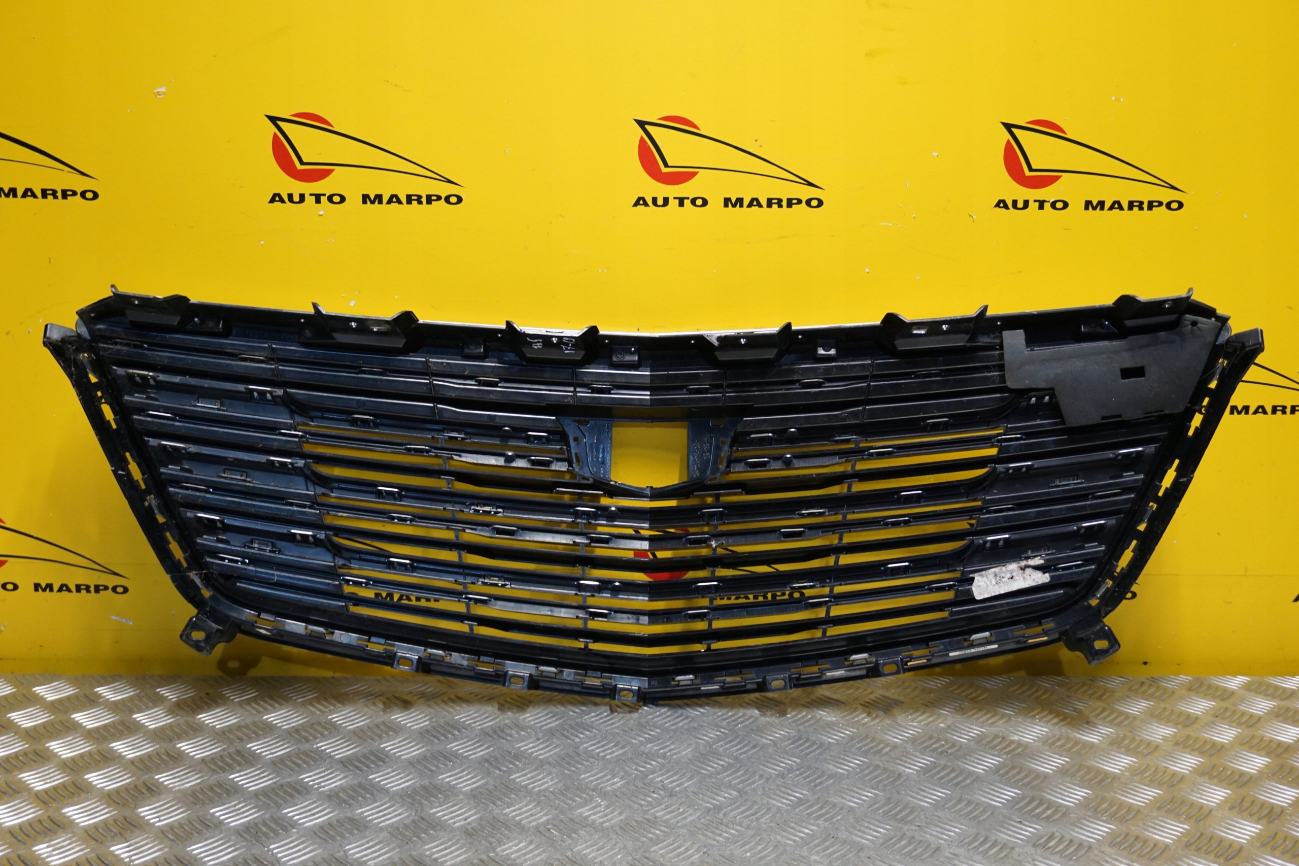 CADILLAC XT5 2017 - 2019 Atrapa Grill Przód Chrom 84497825 Wersja Amerykańska