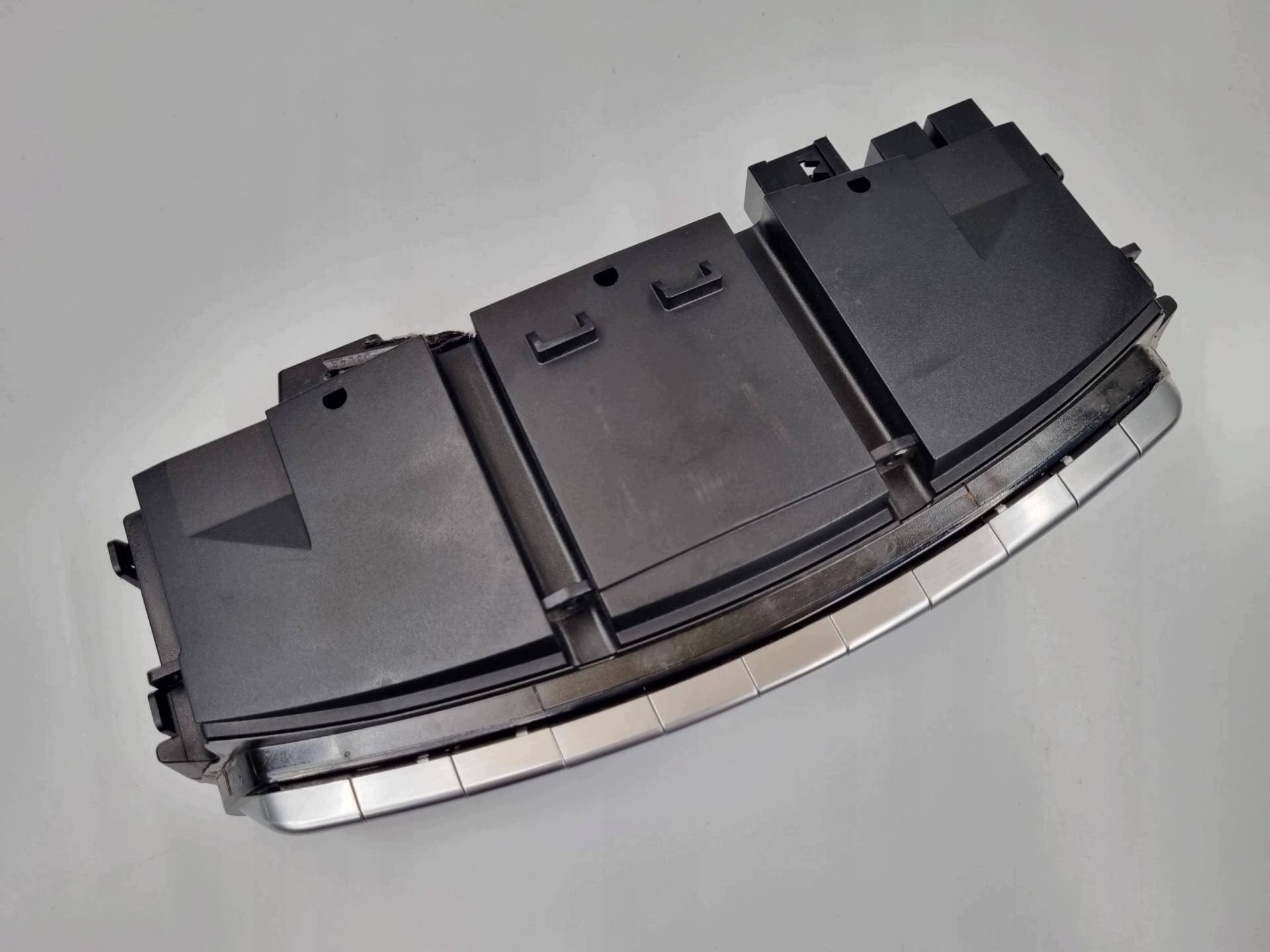 control panel of the air conditioning Mercedes-Benz S W221 facelift 2012
