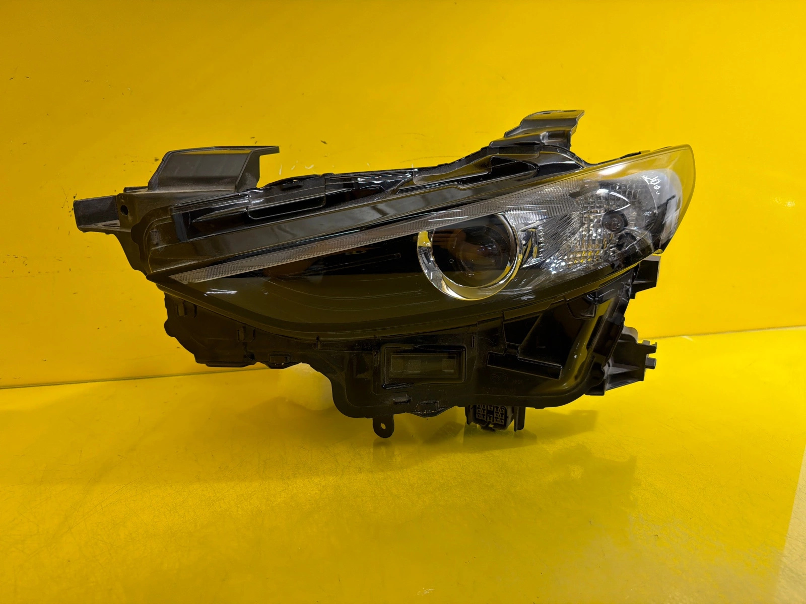 light left Mazda 3 BP 19- Full Led BHRA-67890