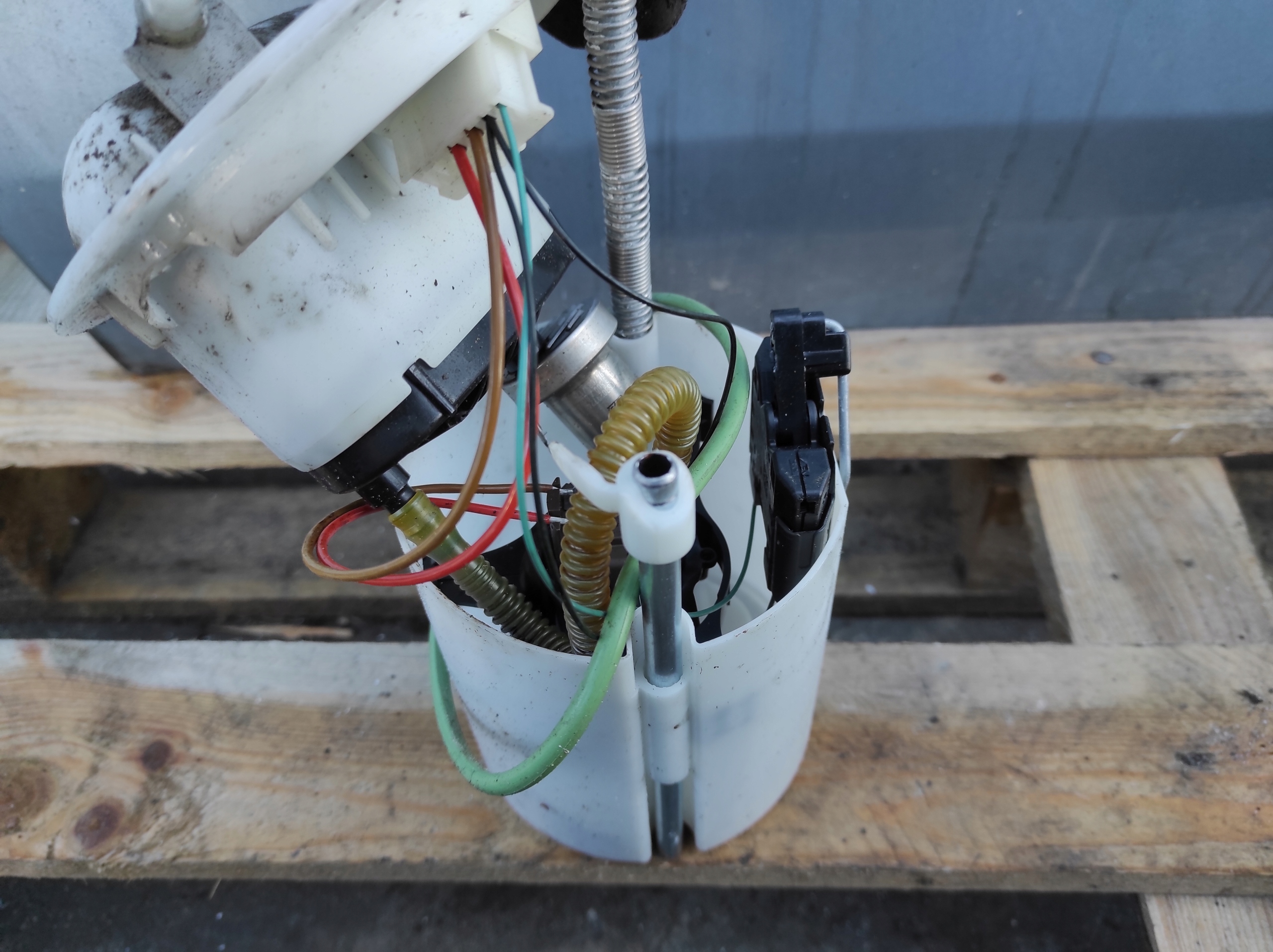 feed pump FIAT 500 LIFT 1.2 52057721