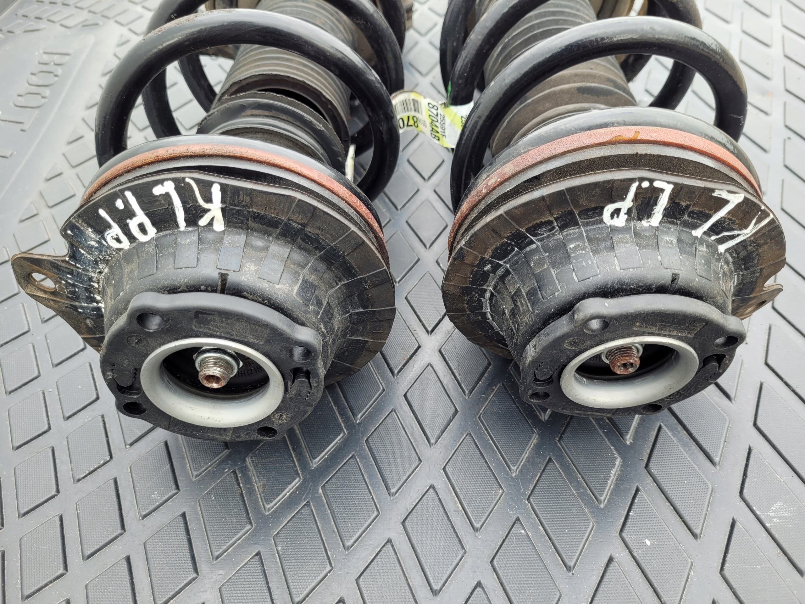 shock absorber front left right 4X4 JEEP CHEROKEE KL 2.0 CRD AUTOMAT
