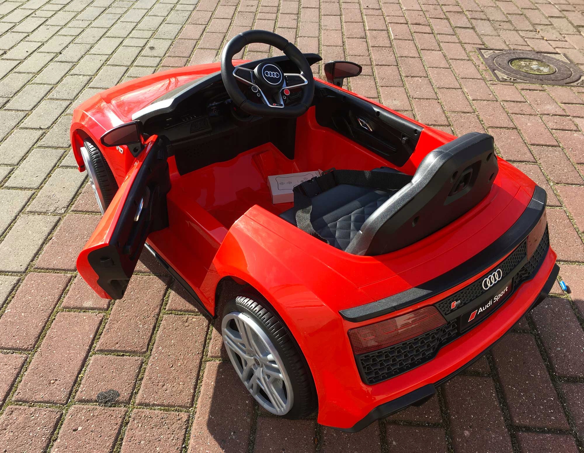 Audi R8 Spyder Auto Na Akumulator dla dzieci Liczba drzwi 2