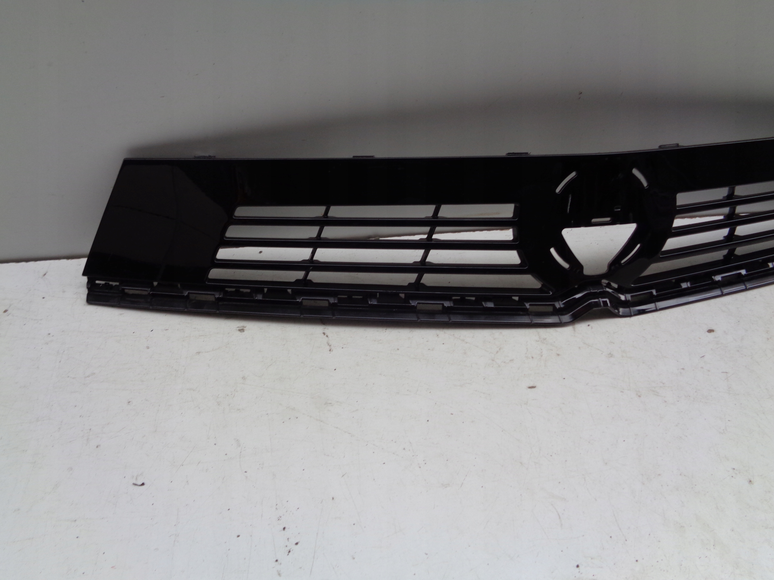 Grille OPEL ASTRA VI 6 L 22