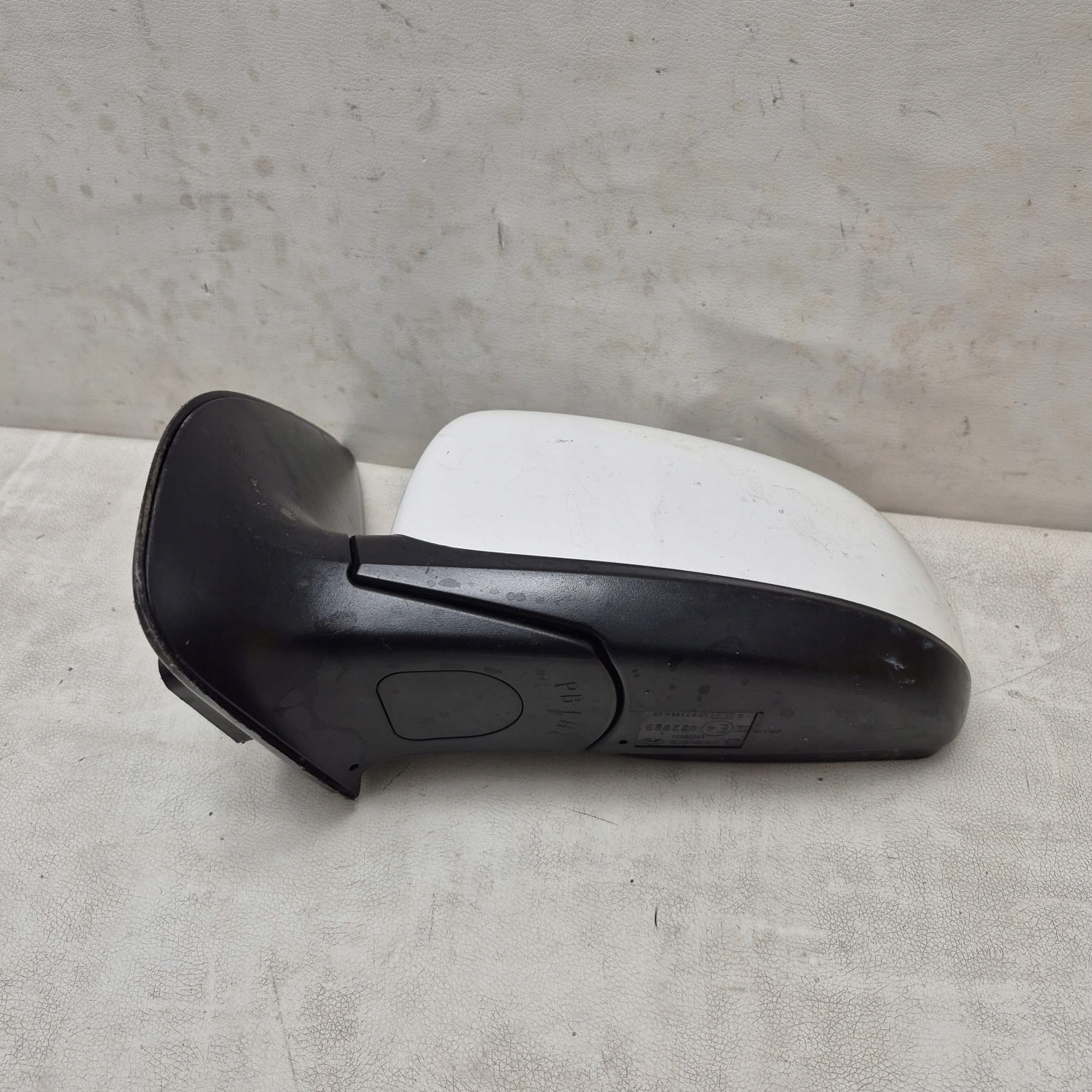 HYUNDAI I20 and 1 08-14 mirror front front left