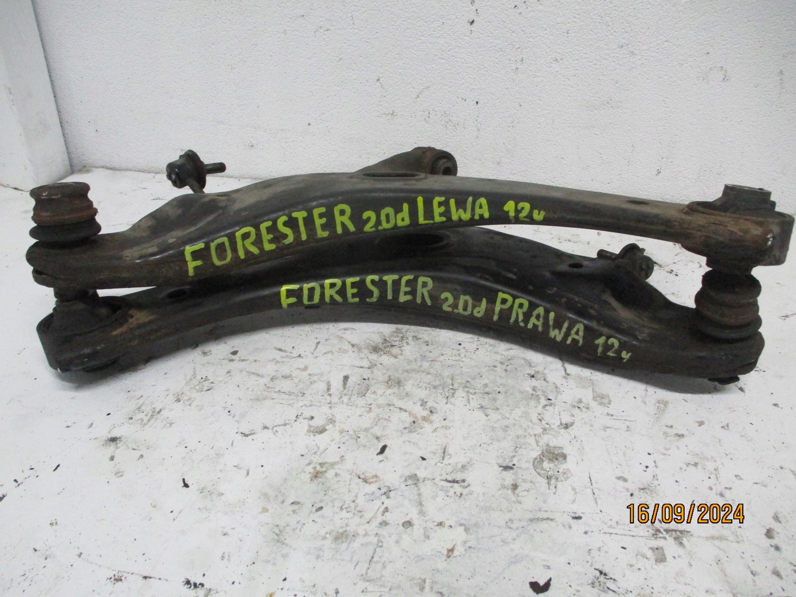 arm front SUBARU FORESTER III 12r right