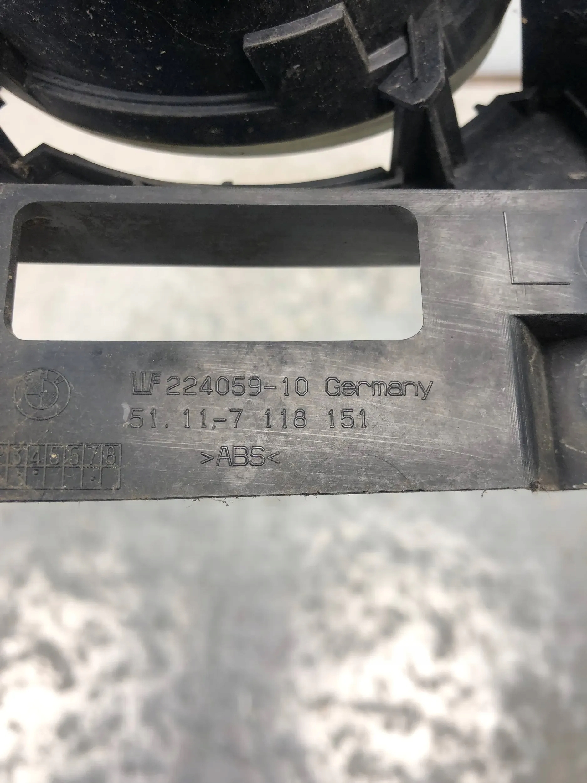 mlhovka levý předek BMW E87 6924655