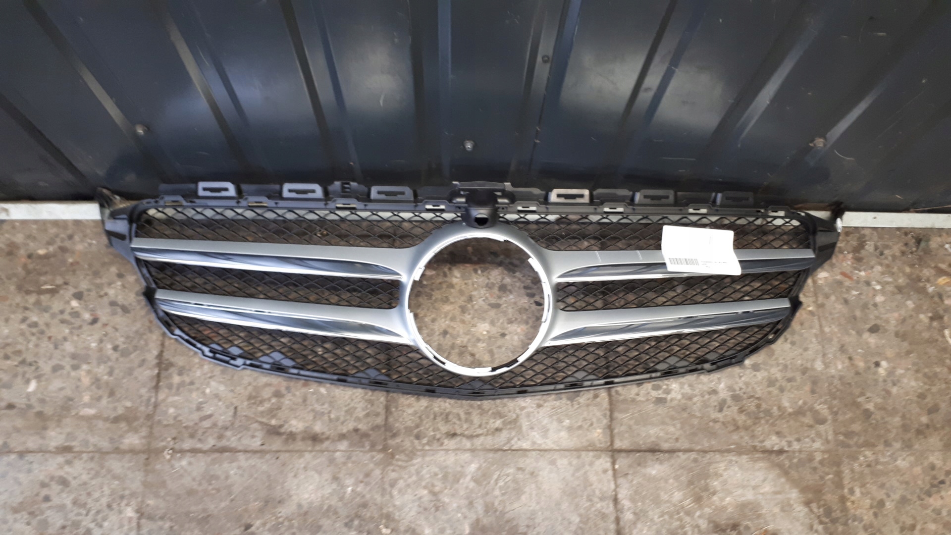 a2058800283 grill atrapa mercedes c w205 nowy