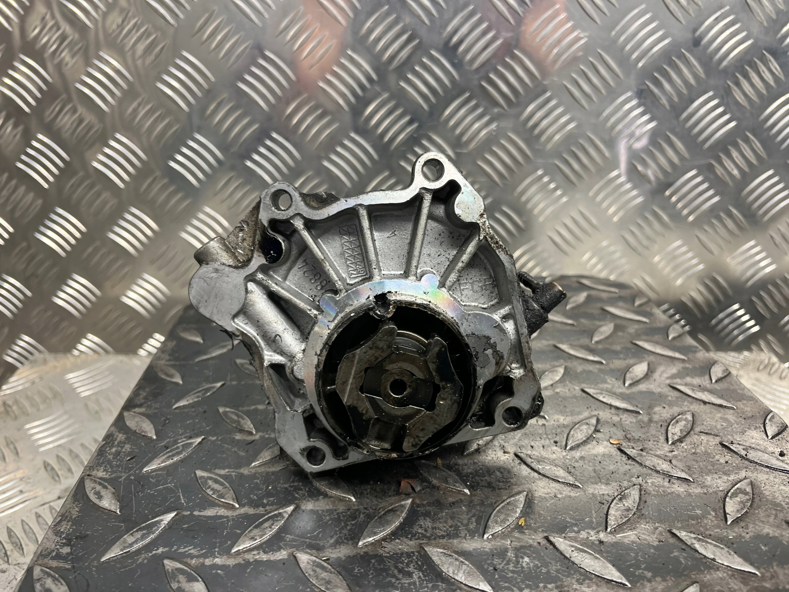 pumpa VACUM VAKUM OPEL VECTRA C 55188660