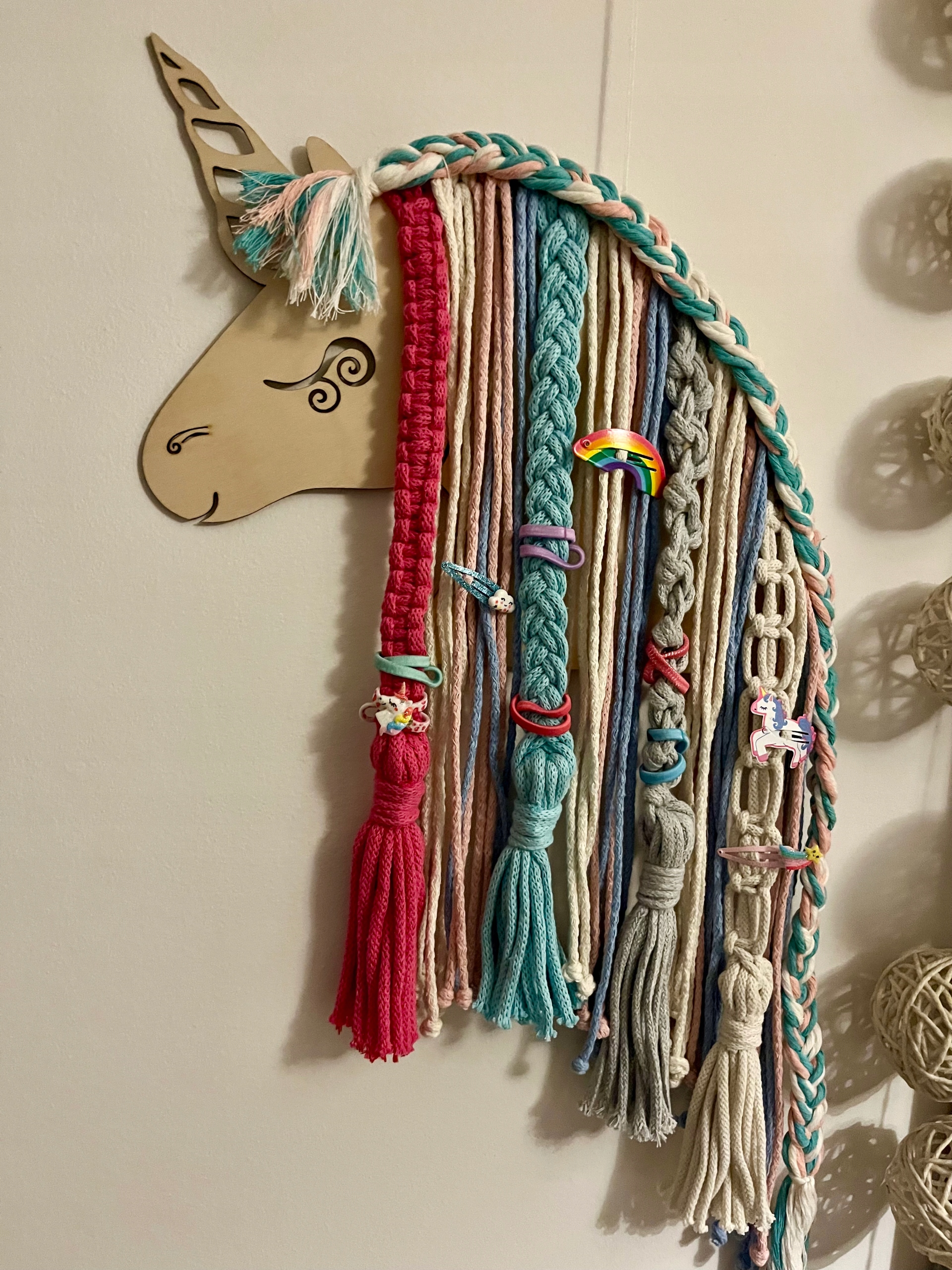Organizér na sponky jednorožec makramé