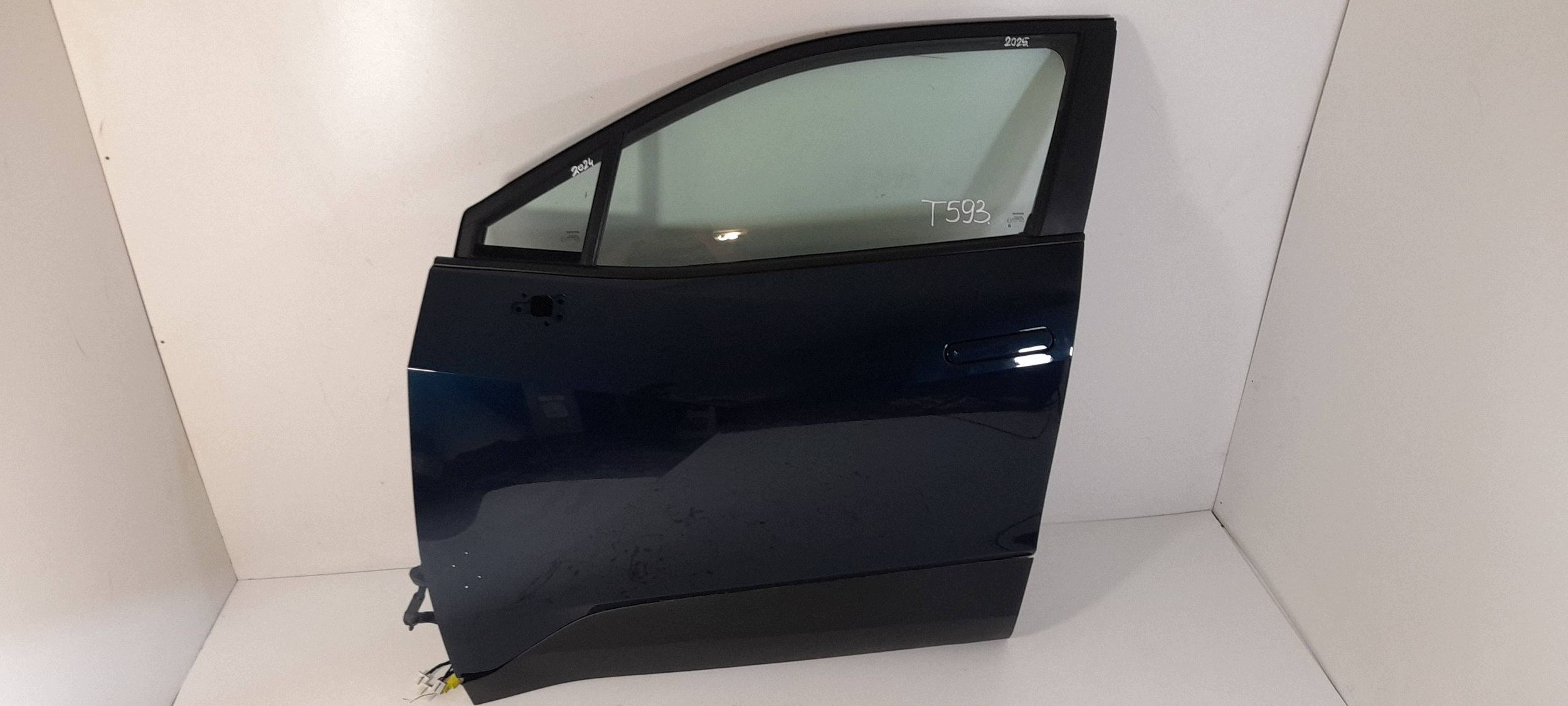 Toyota C-HR II 2025r door front left 2YB (T593)