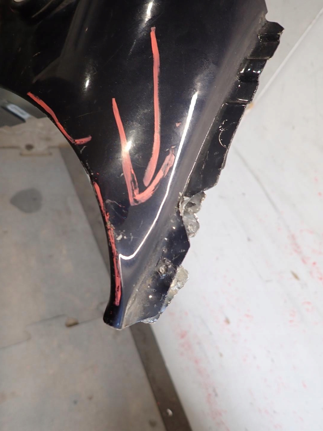 fender front front left MINI COOPER R56 2006