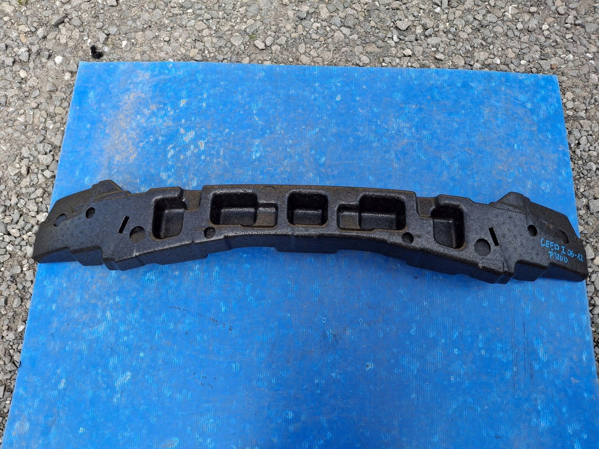 ABSORBER PIANKA Paraurti Anteriore KIA CEED e 2006R->