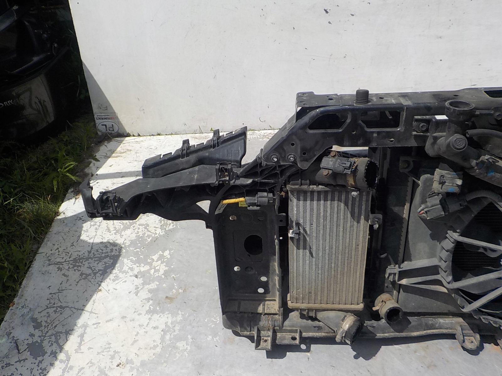 363 KIA SOUL II 1.6 CRDI 13-19 support panel for radiators sider radiator