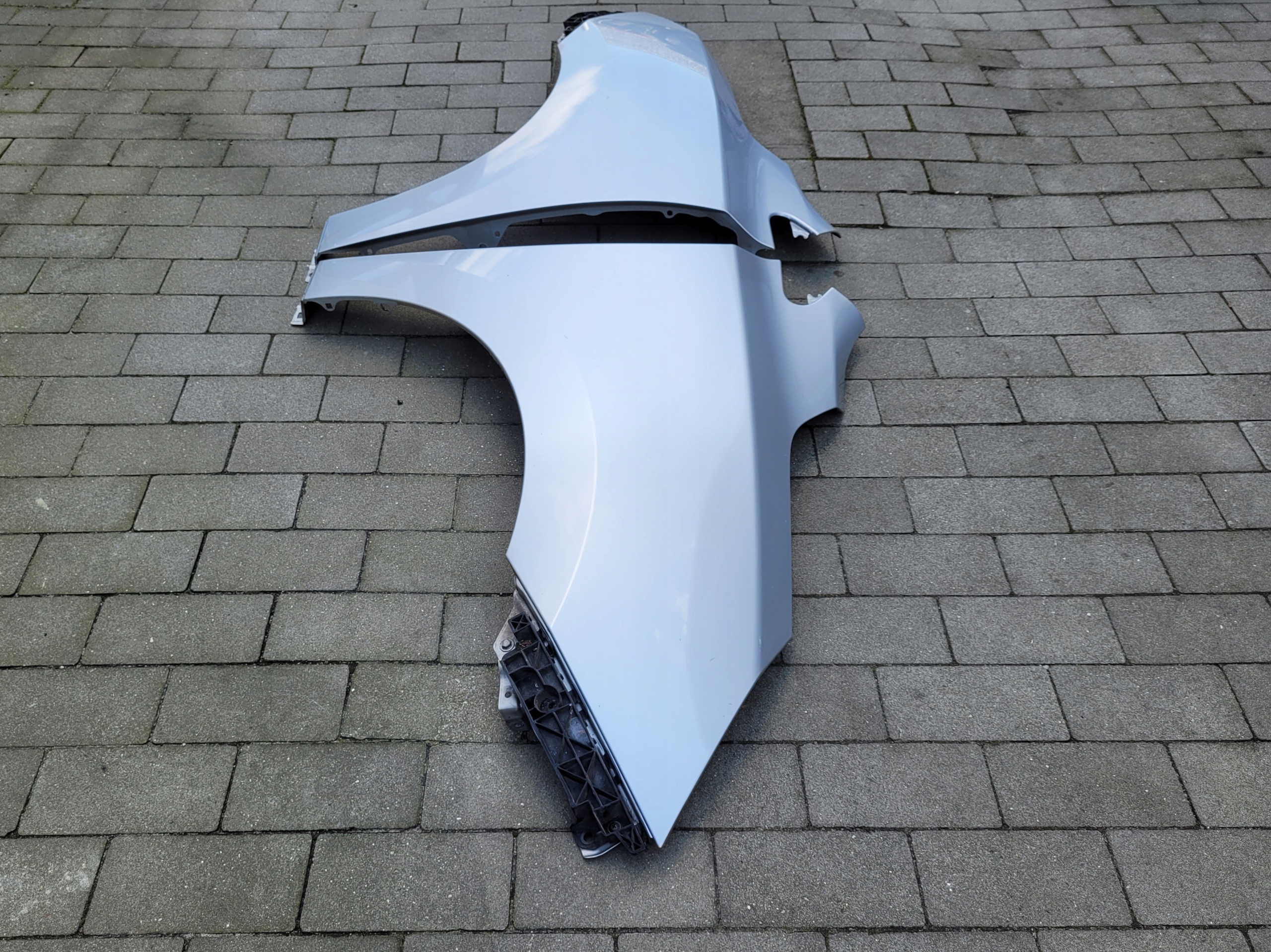fender front front right HYUNDAI IX35 9S