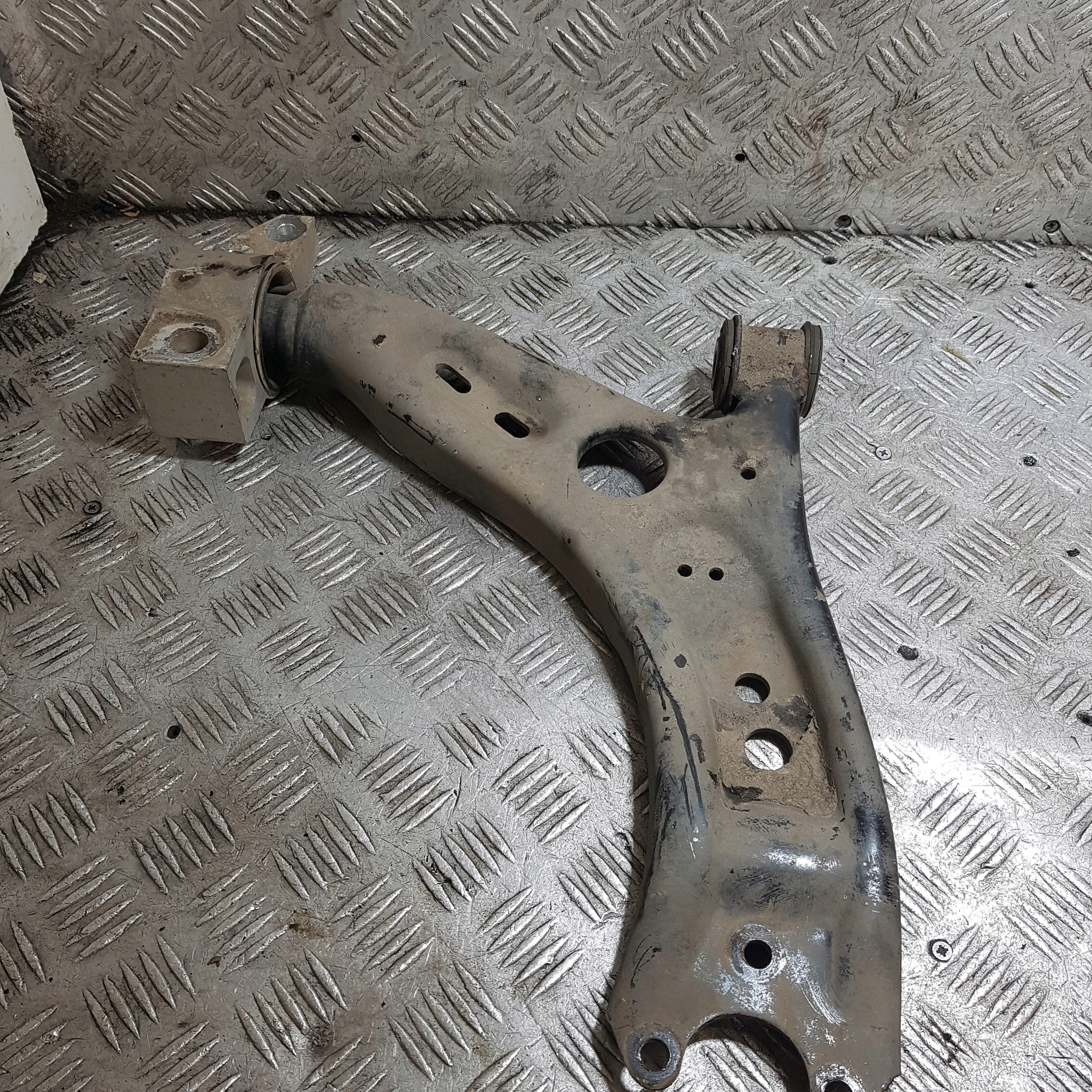 arm right front AUDI A3 8P
