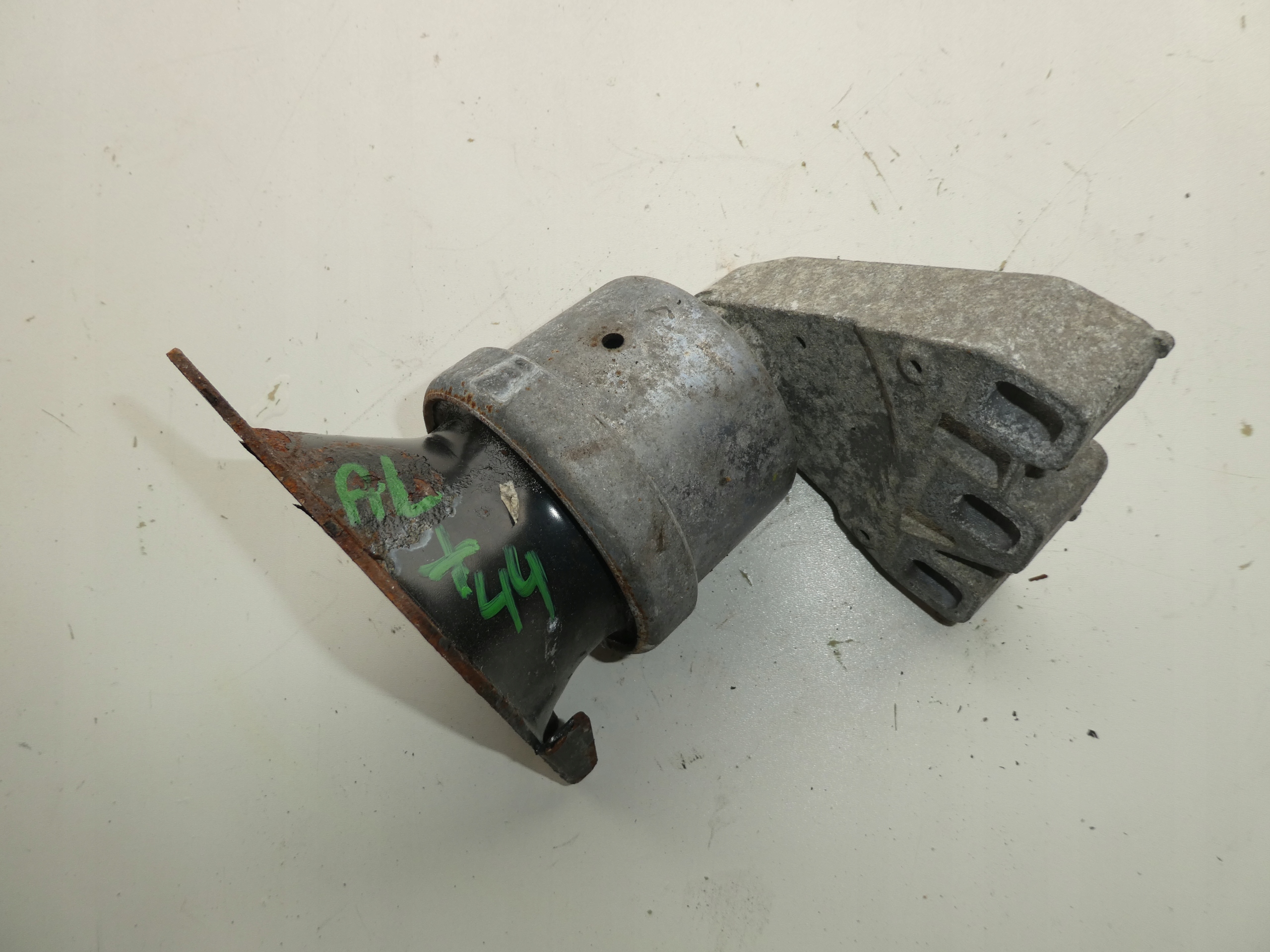 engine mount VW T6 2,0 TDI 7E0199207