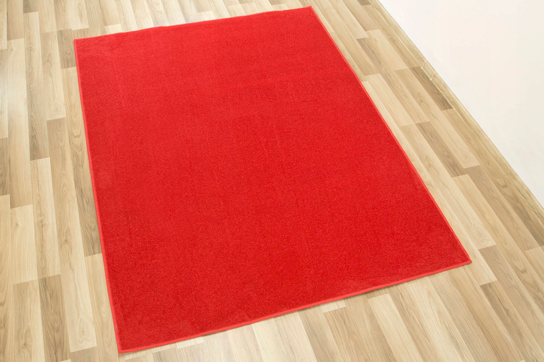 szer. 4m MIĘKKA CZERWONA WYKŁADZINA DYWANOWA Klasa użyteczności 22