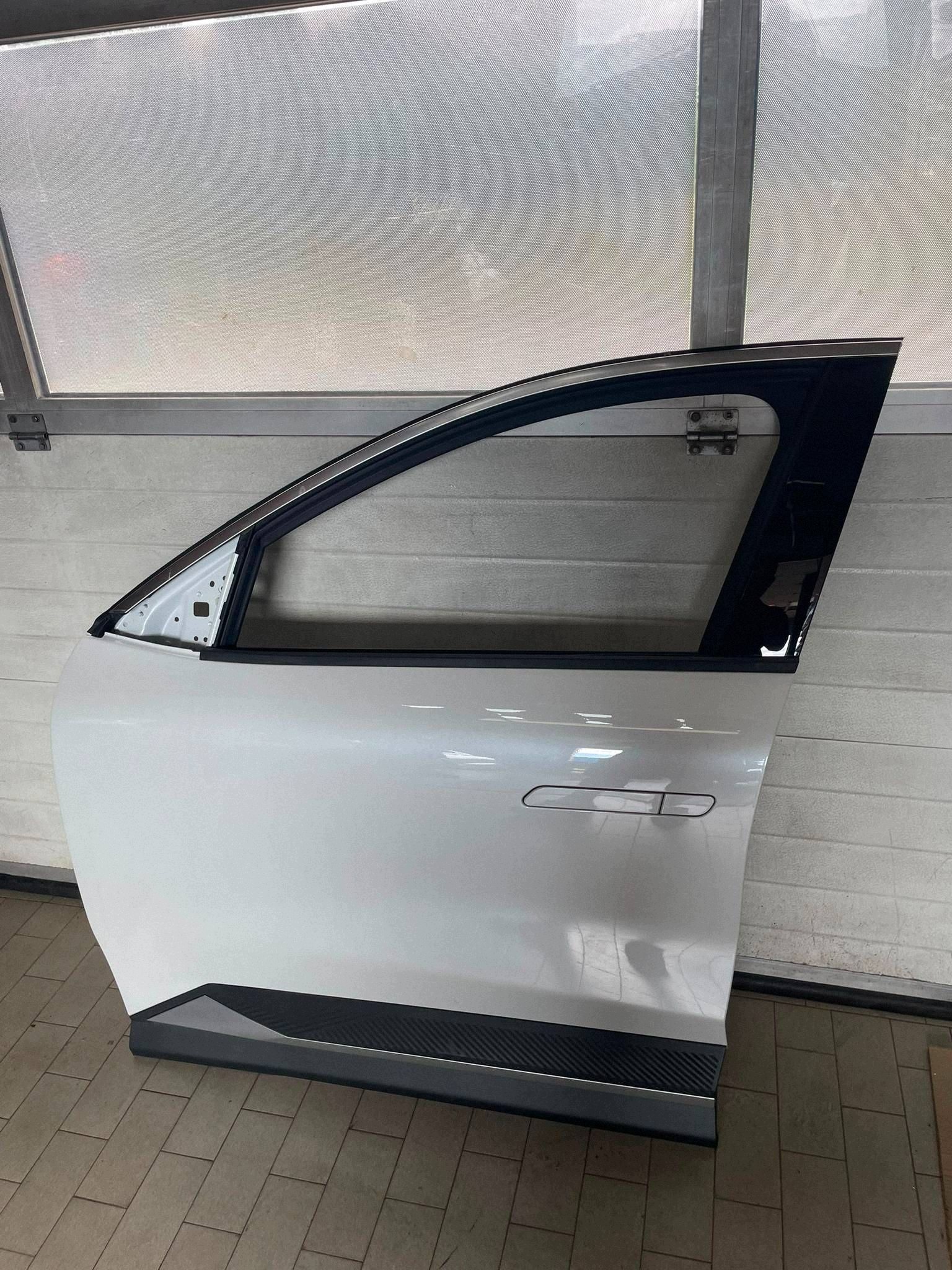 door front front side left Renault Scenic E-Tech V BIYXJ BIALA PERLA