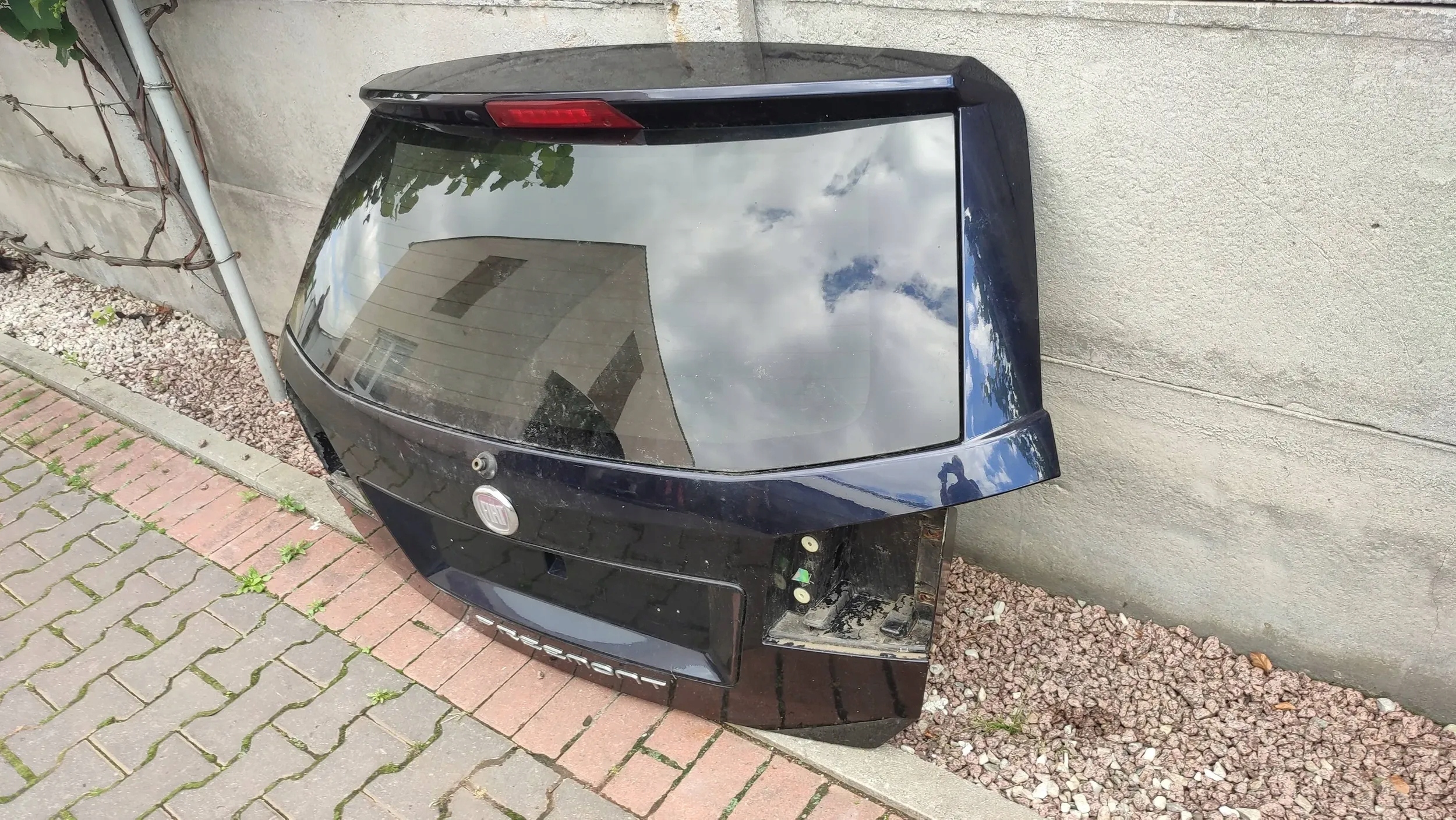 Fiat Freemont 2012 boot door boot