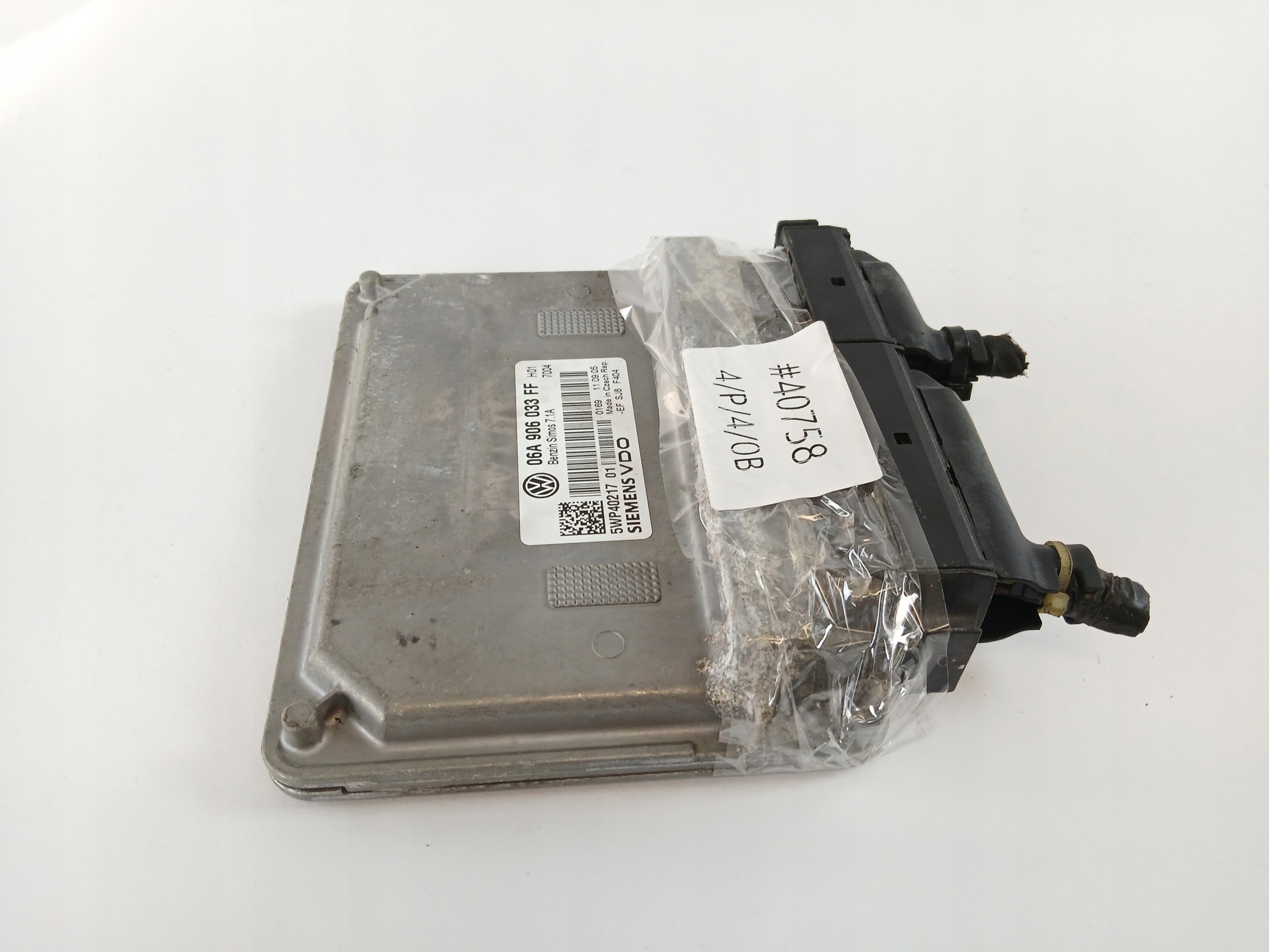 SEAT LEON II 1.6 control unit of the engine computer 06A906033FF