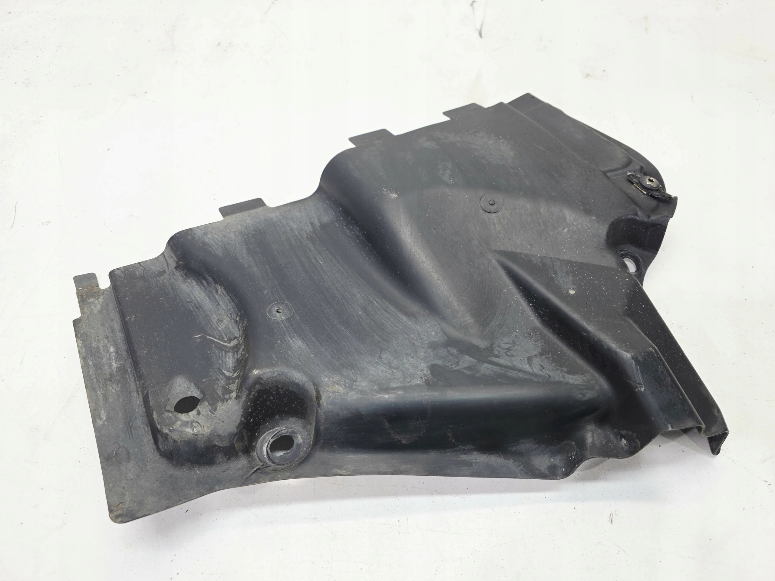 cover cover chassis left front MALA AUDI Q5 FY 80A825201 26/26