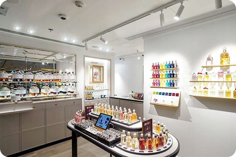 8x OCZKO SUFITOWE LED OCZKO LED OPRAWKA GU10 Zasilanie sieciowe