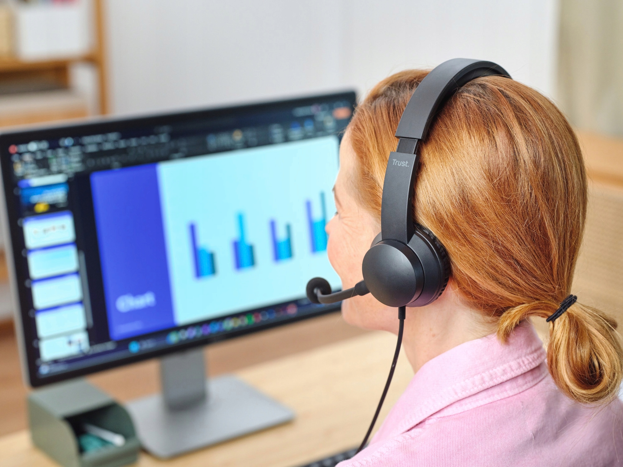 SŁUCHAWKI Z MIKROFONEM USB LEKKIE NAUSZNE BIUROWE PC LAPTOP CZARNE Model Roha