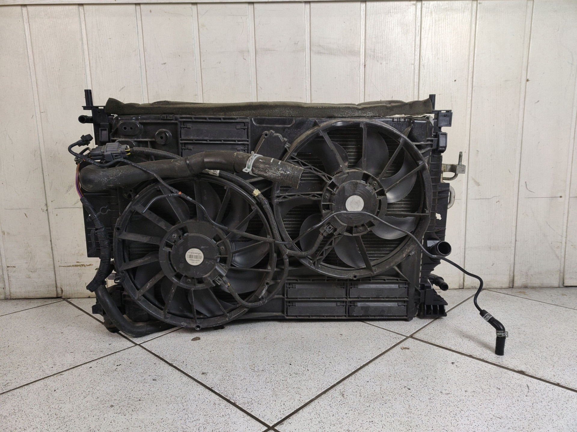 Komplet Radiateur Ford Escape 3 C520 facelift 2017