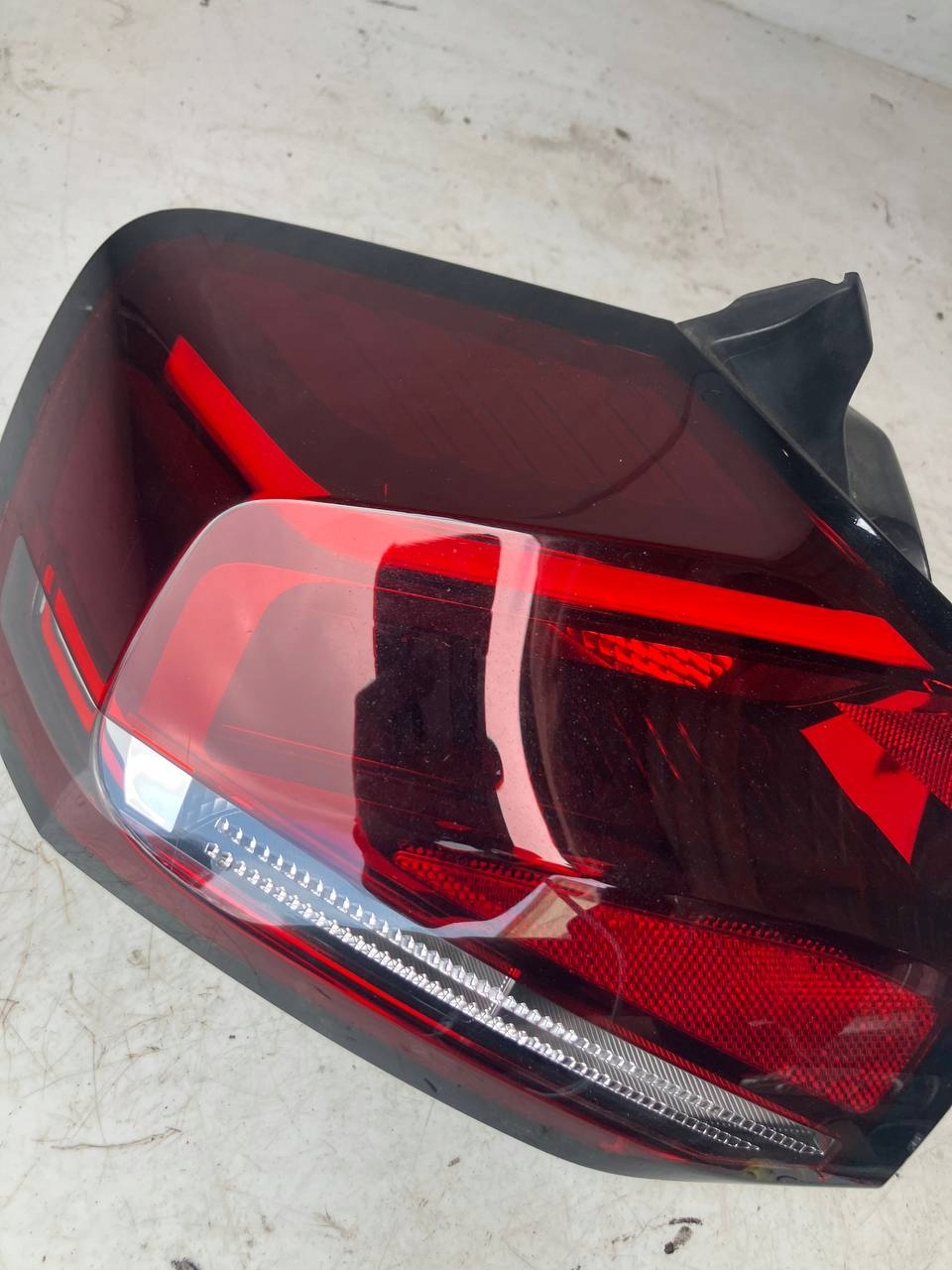 light left rear part W fender CITROEN C4 III 9831100280