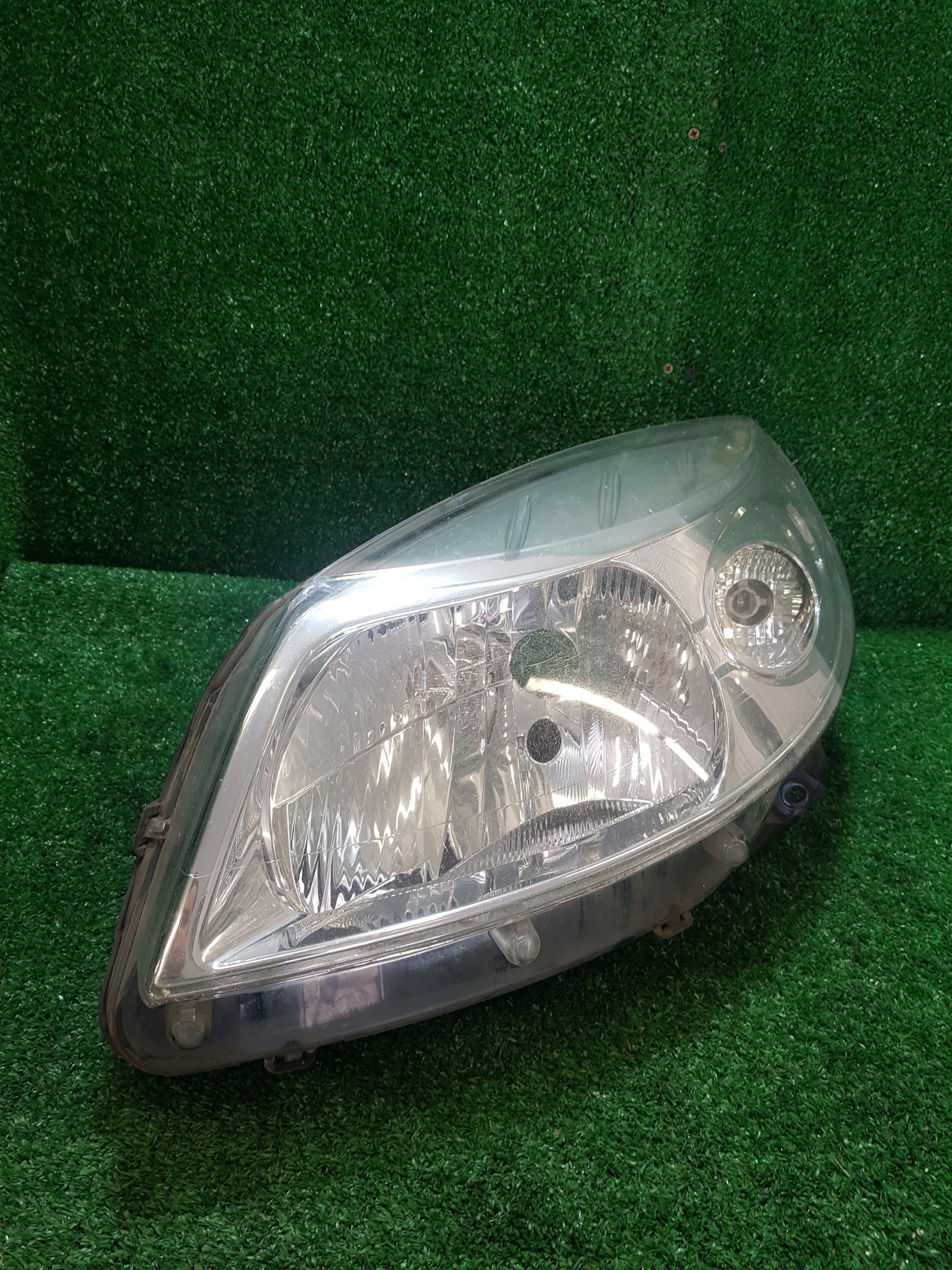 light left front DACIA SANDERO 8200733878