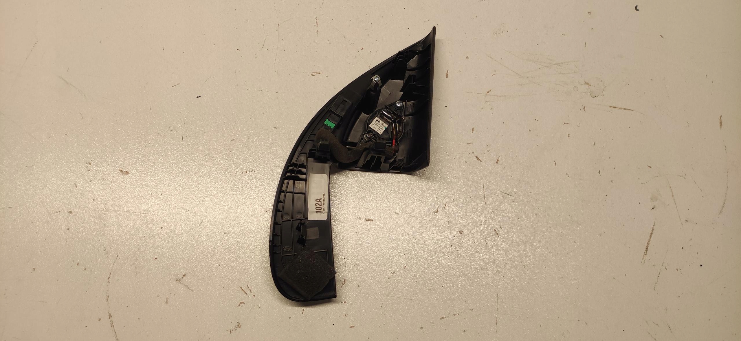 HYUNDAI 20 III cover mirrors speaker TROJKAT left BOSE 21