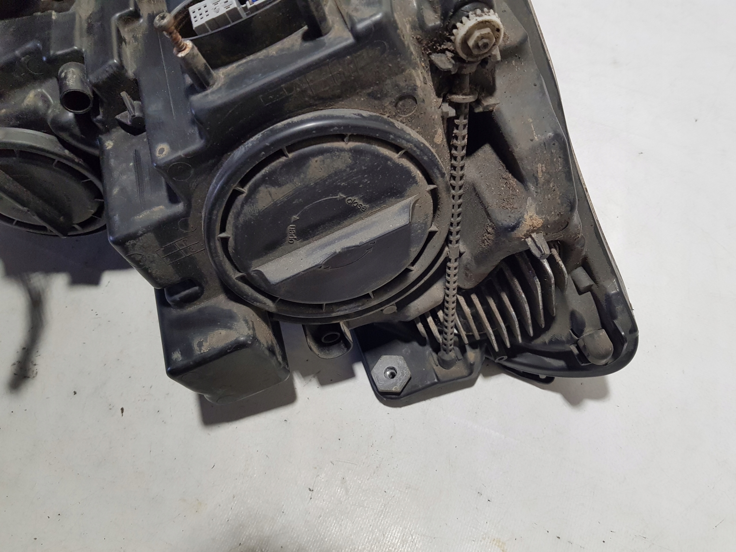 light XENON XENON left front MERCEDES W207