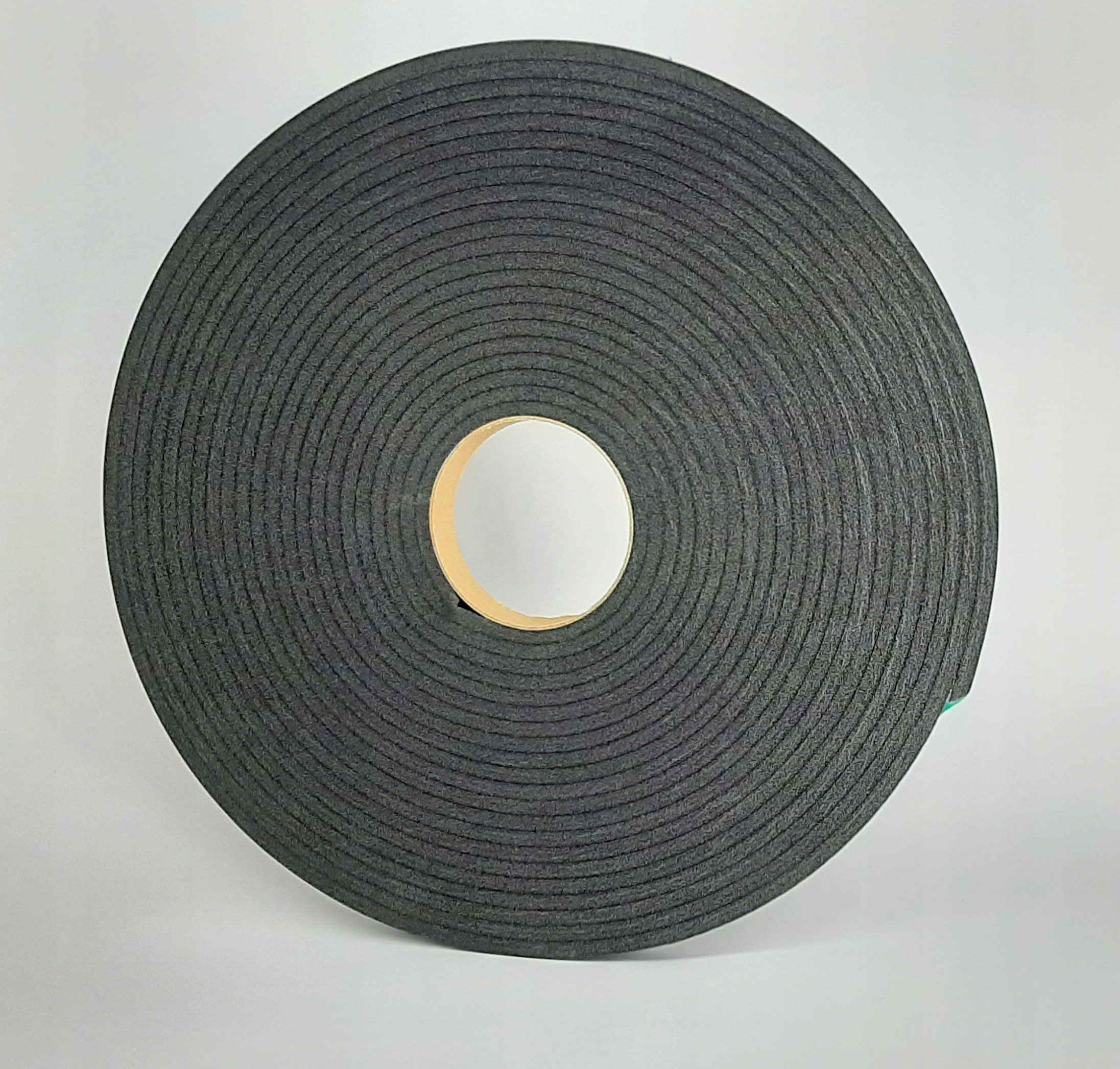 Samoprzylepna uszczelka piankowa 80/15 gr 6 MOCNA Szerokość produktu 8 cm